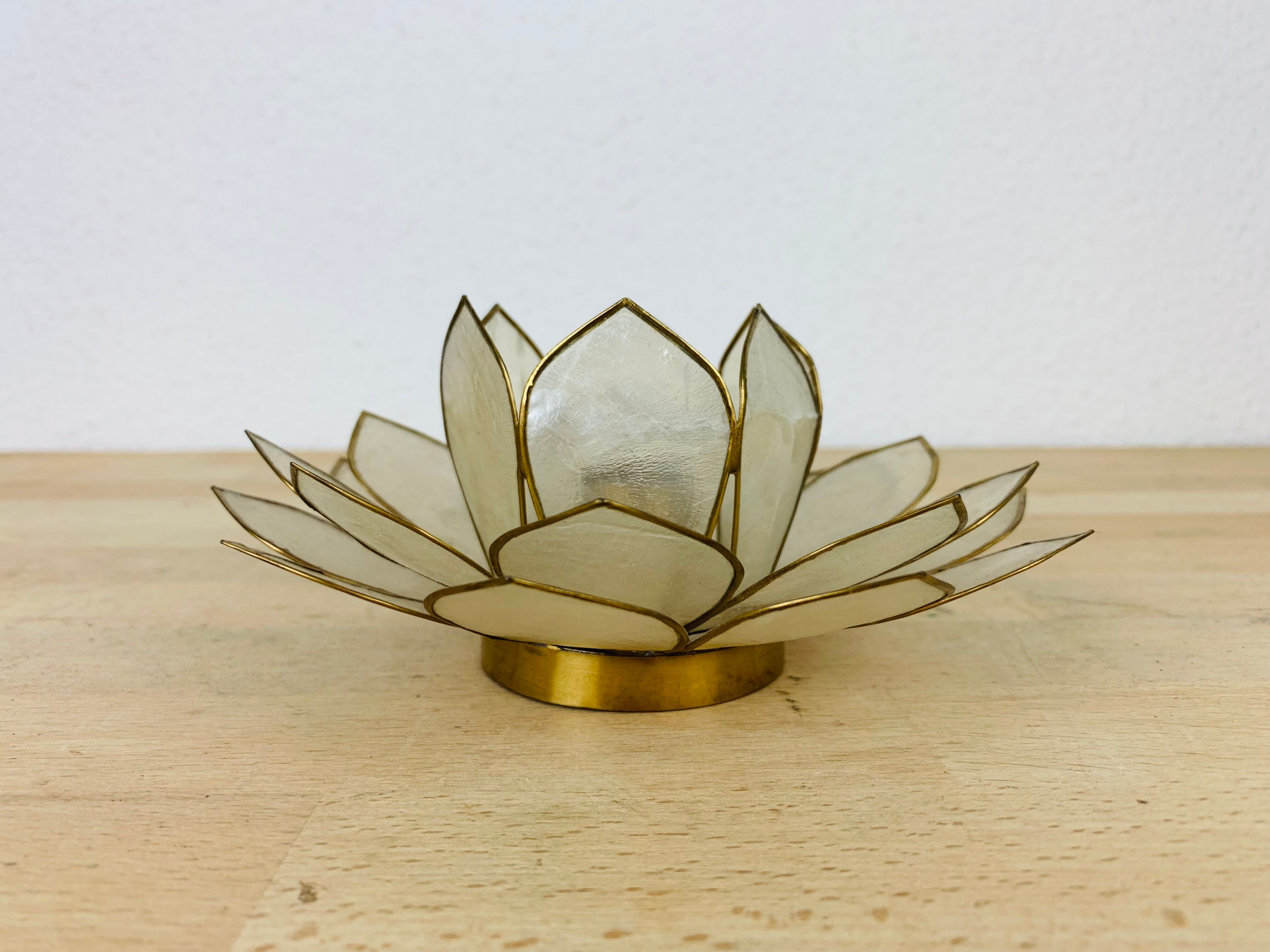 Candle holder flower lotus mother-of-pearl and brass