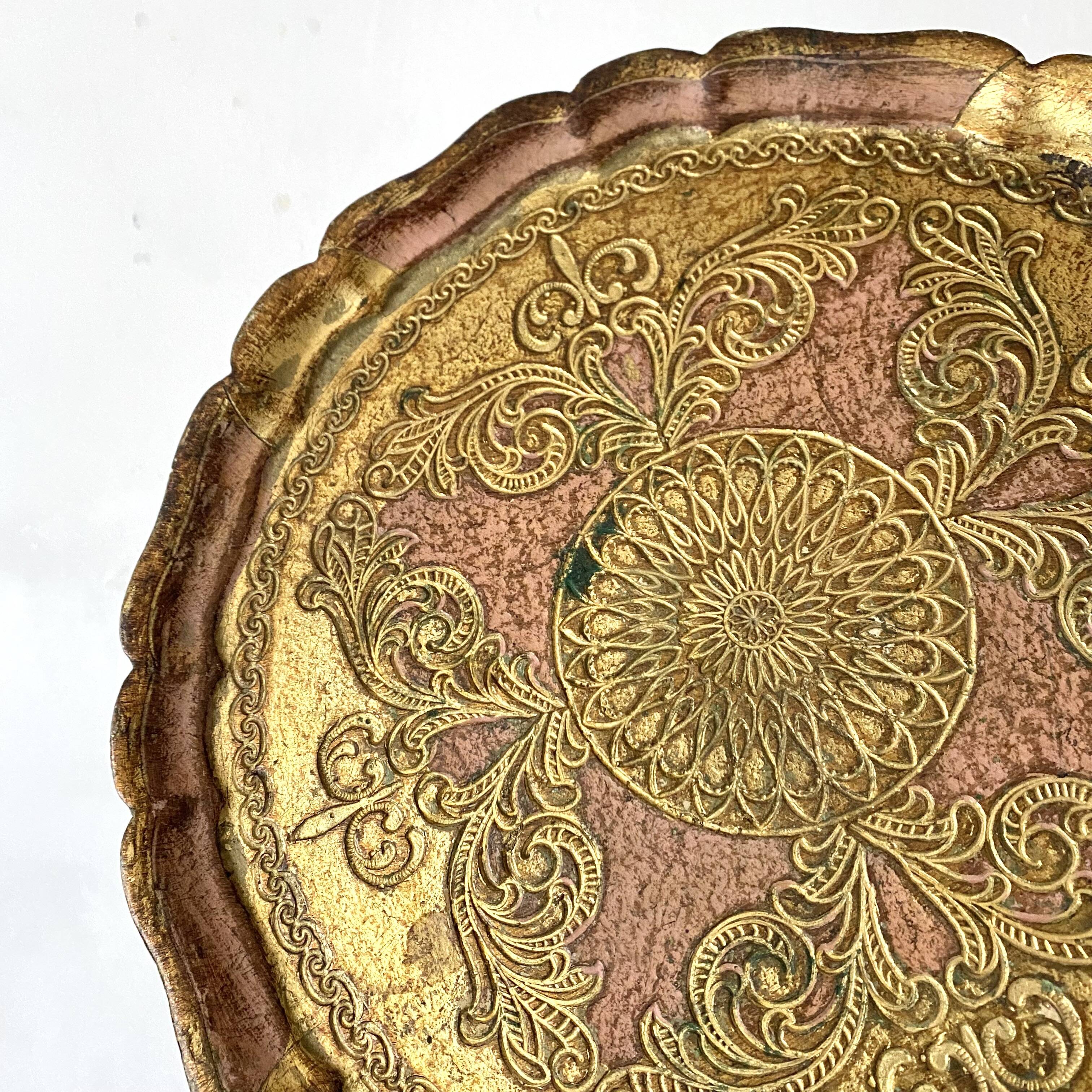 Round tray Florentine Italy