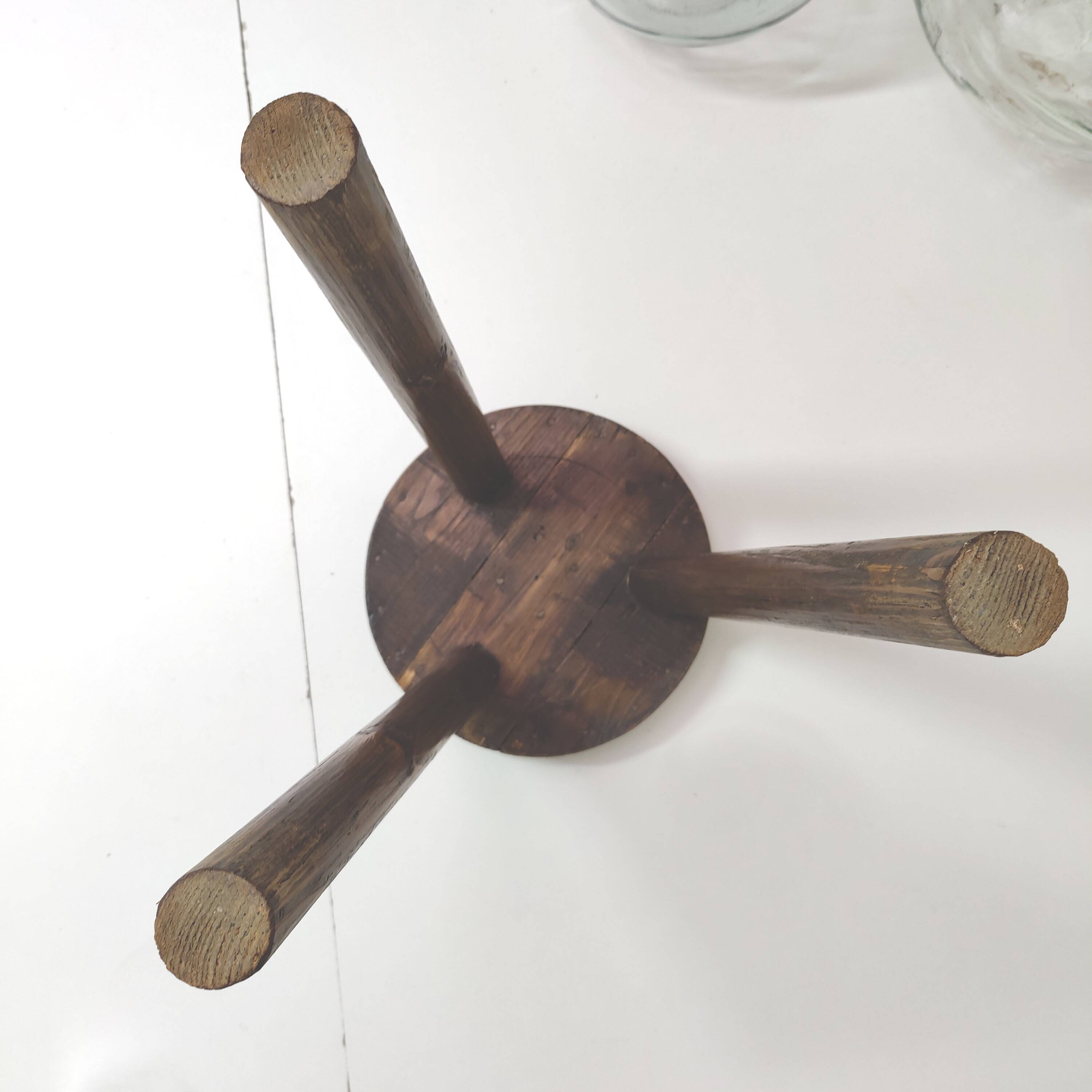 Solid wood farmhouse tripod stool