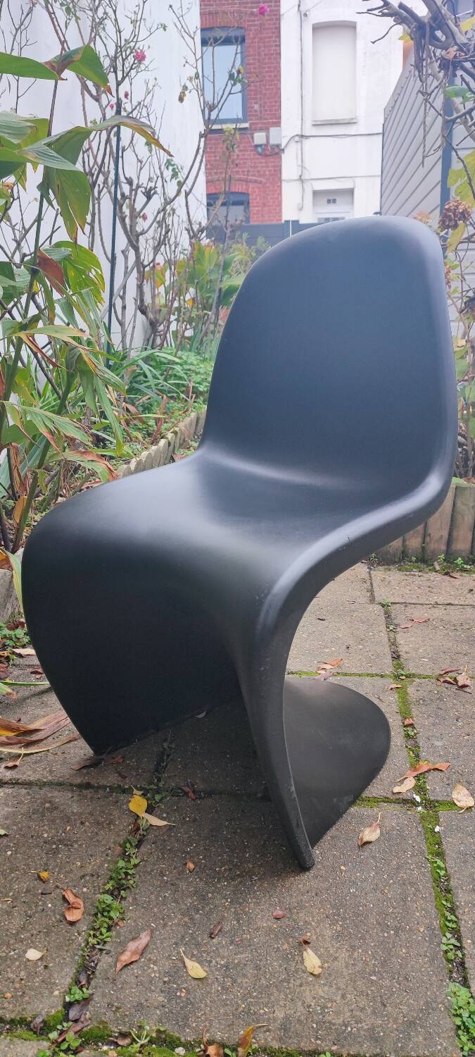 Panton chair design style