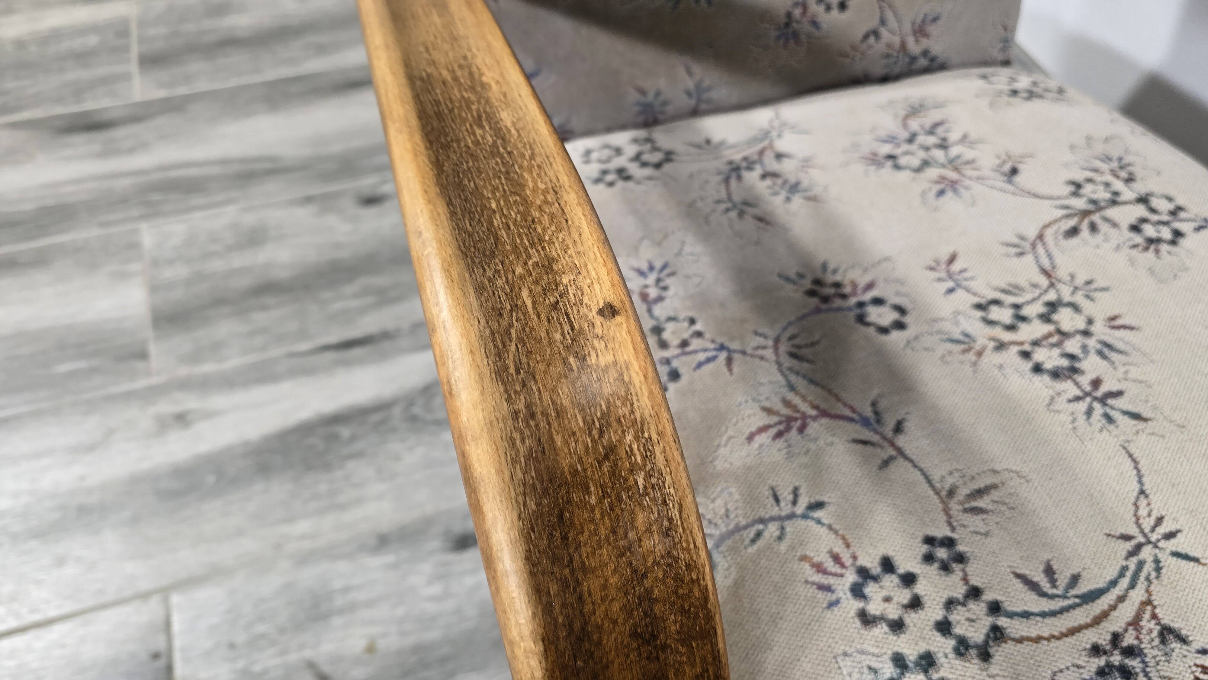 Paire de fauteuils par K. Kozelka et A. Kropacek
