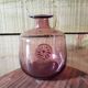 Vase en verre transparent violet