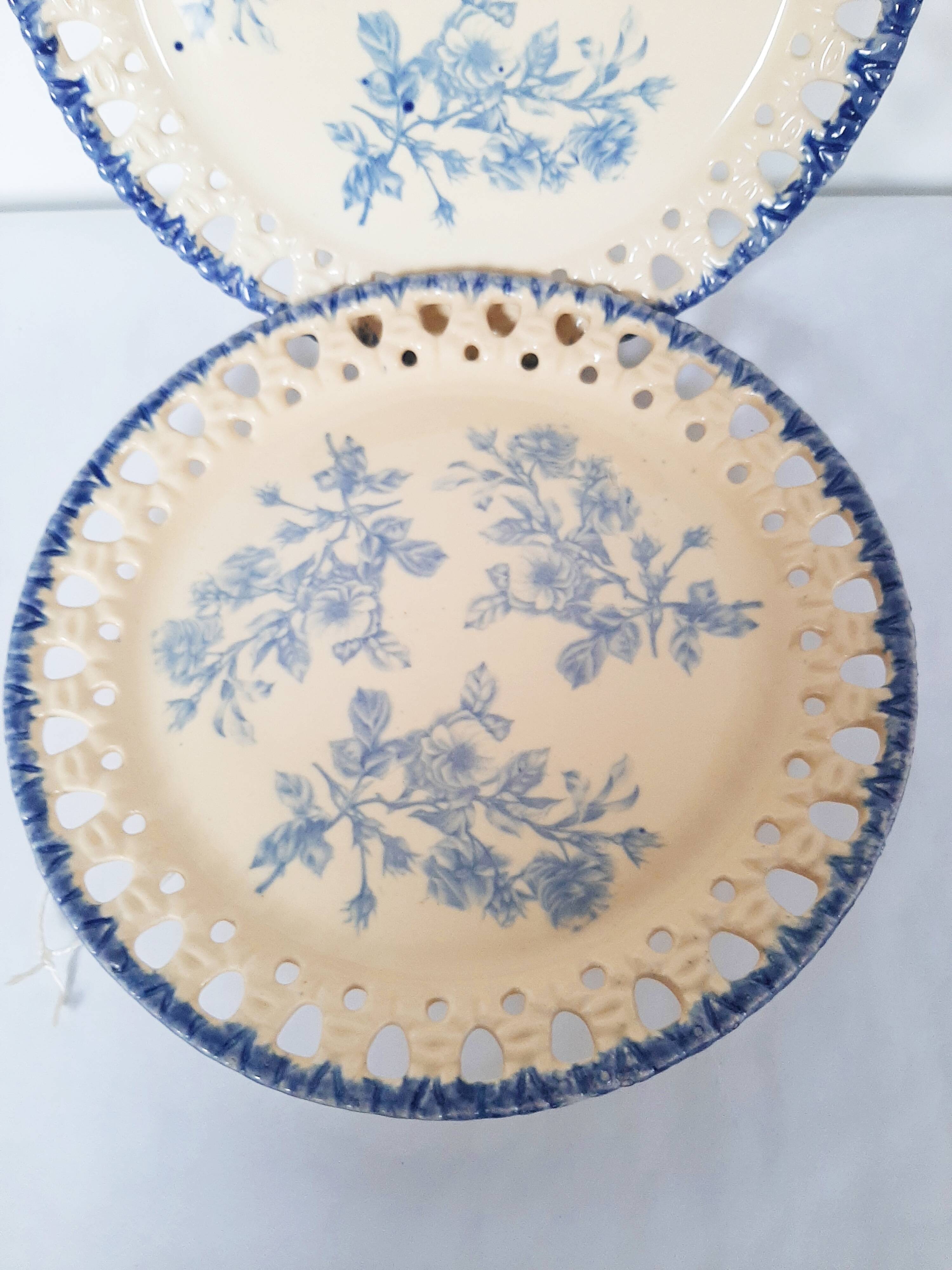 Decorative openwork plates with blue flowers