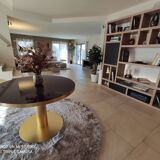 Gubi round table, glass and steel