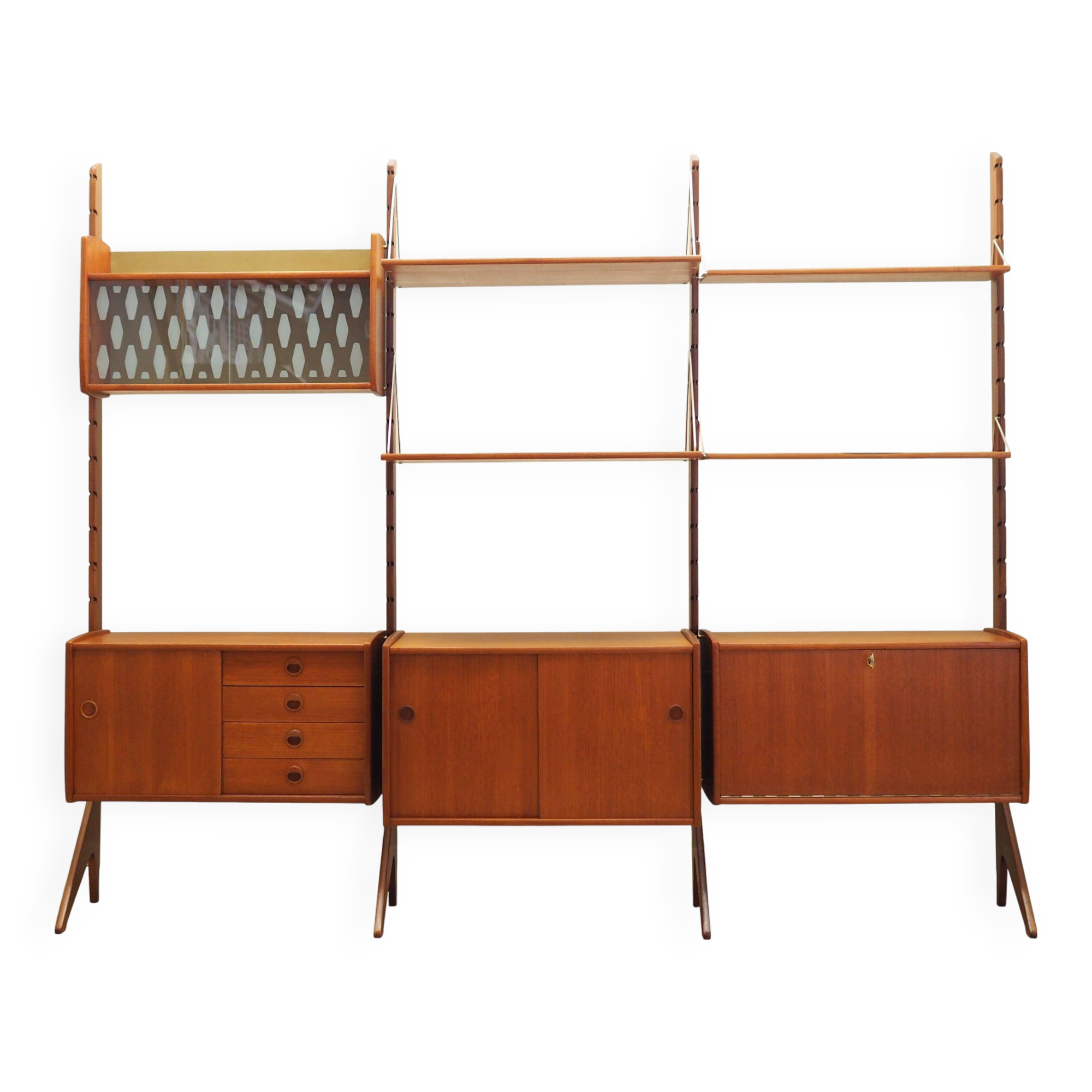 Teak system bookcase, Norwegian design, 1960s, production: Blindheim Mobelf