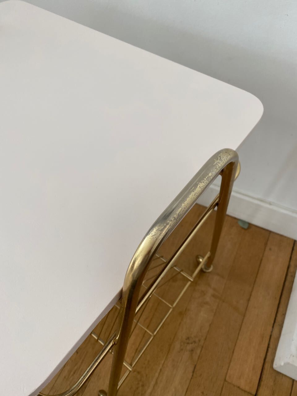 Storage-vinyl extra table