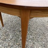 Scandinavian round table with extension