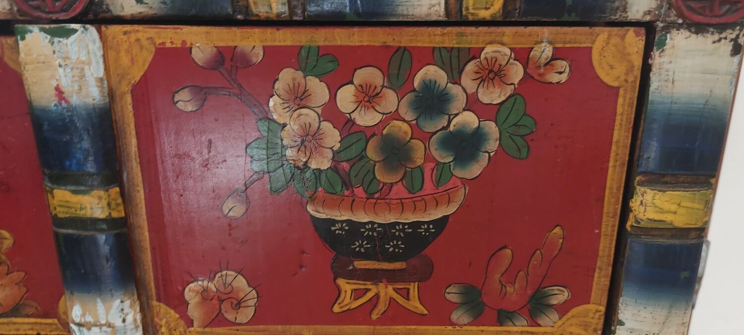Cabinet tibétain