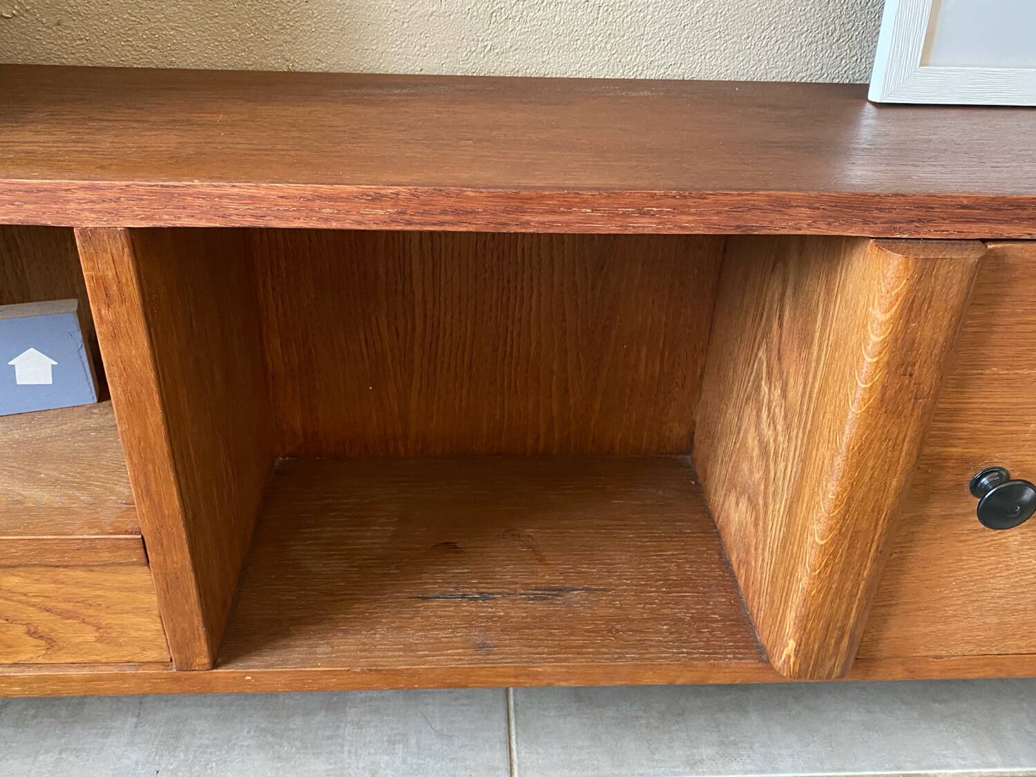 Low vintage sideboard (shallow)