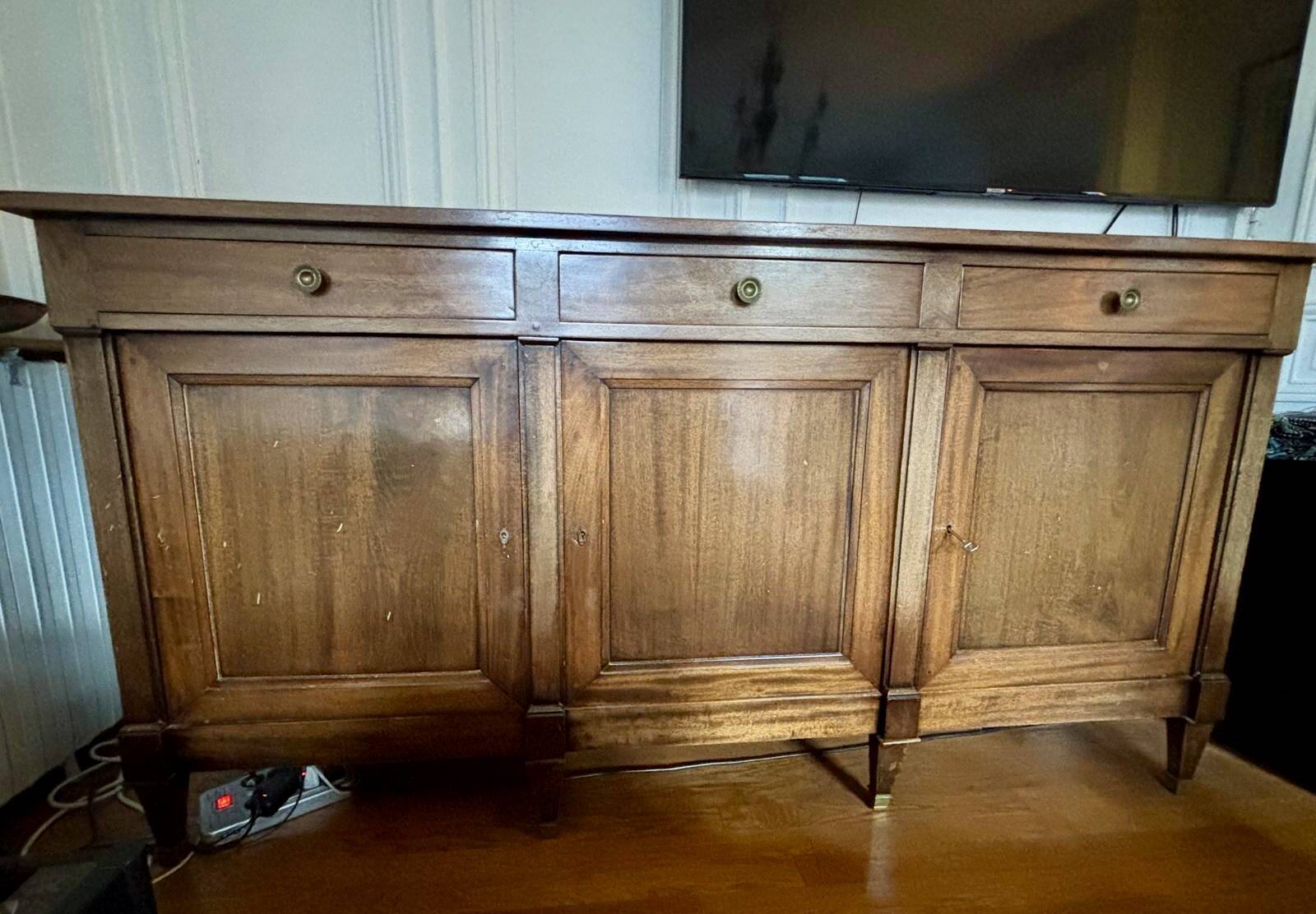 Sideboard with 3 doors and 3 drawers in Directoire style