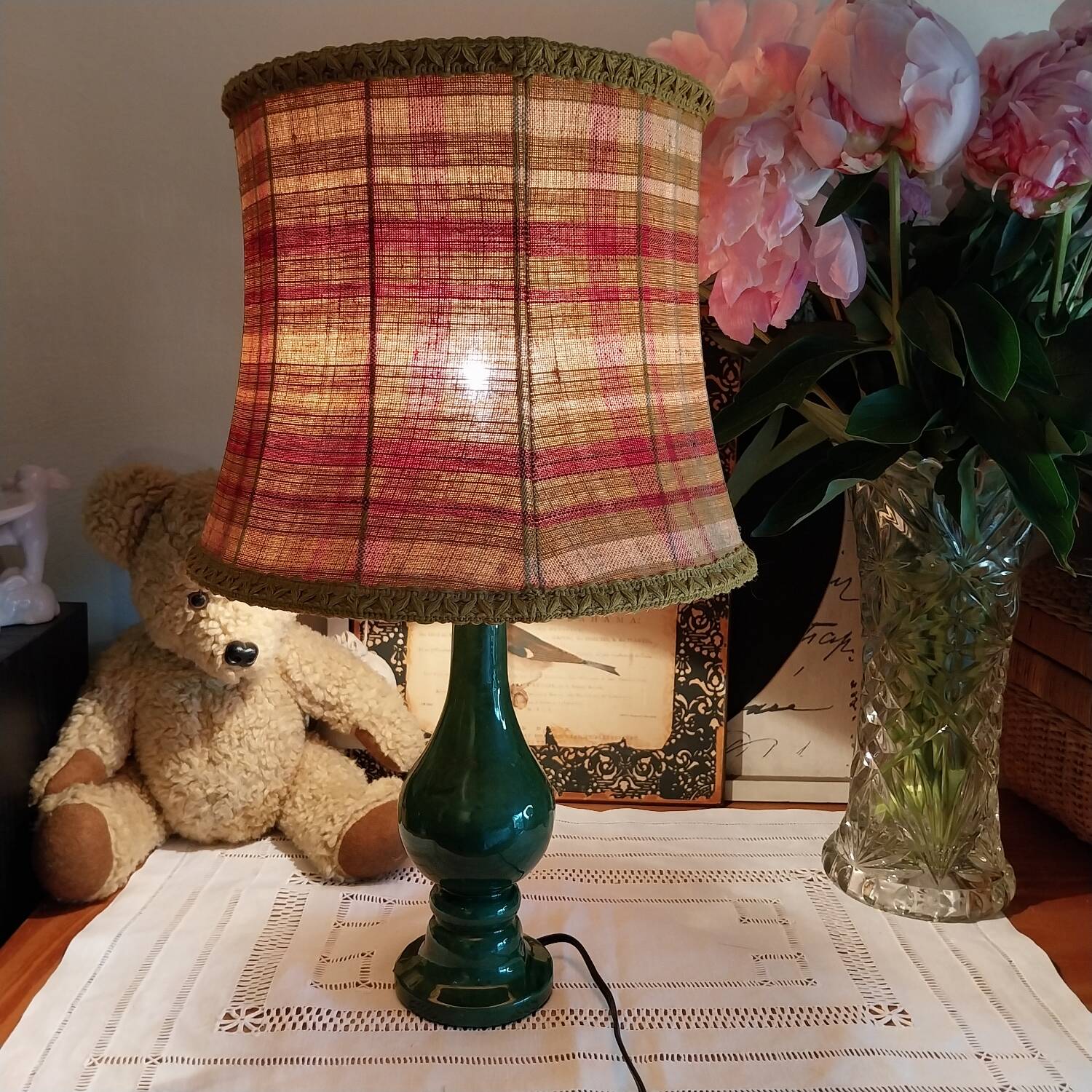 Vintage ceramic table lamp