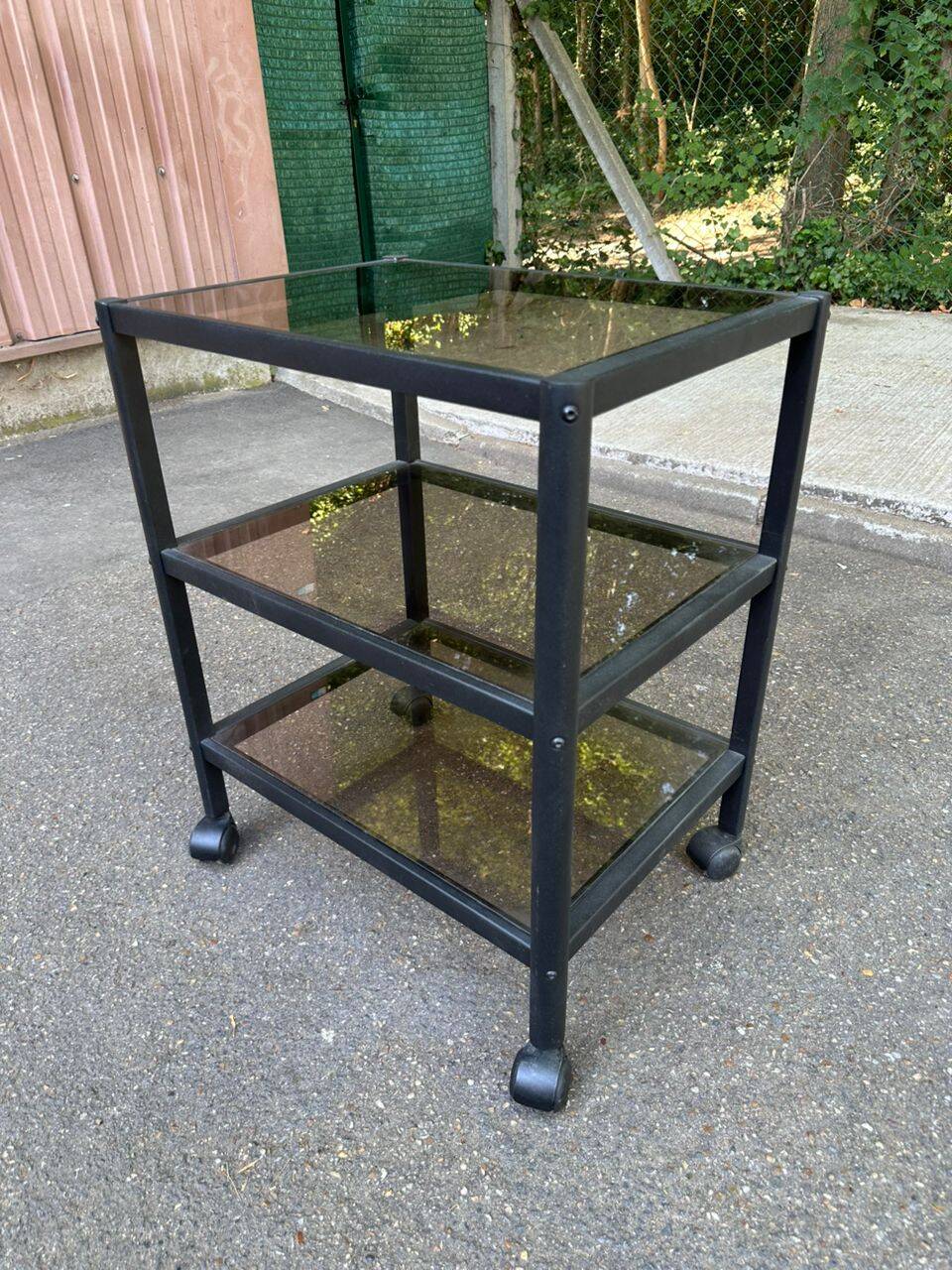 Bar roulant desserte vintage des années 90 métal et verre fumé