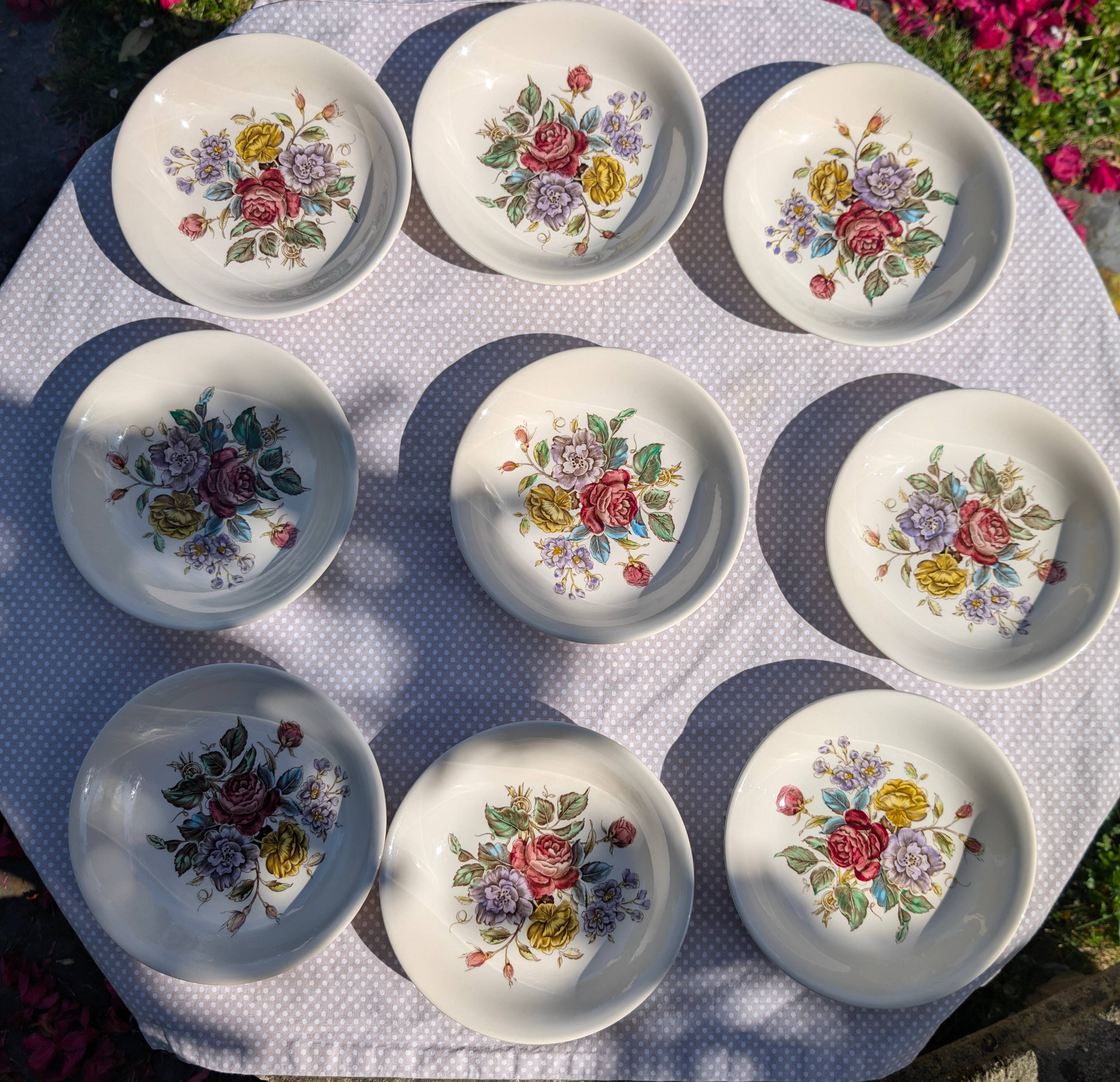 9 assiettes creuses Villeroy et Boch