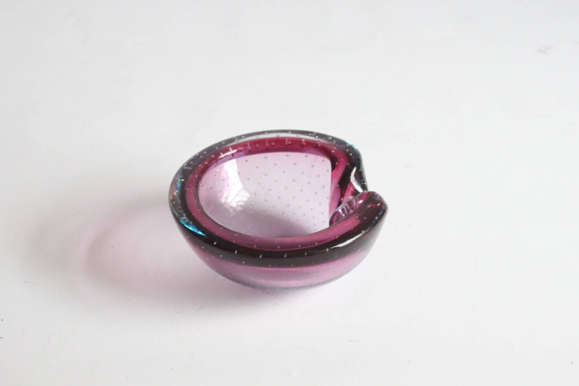 Murano glass purple bullicante trinket bowl, 1960s