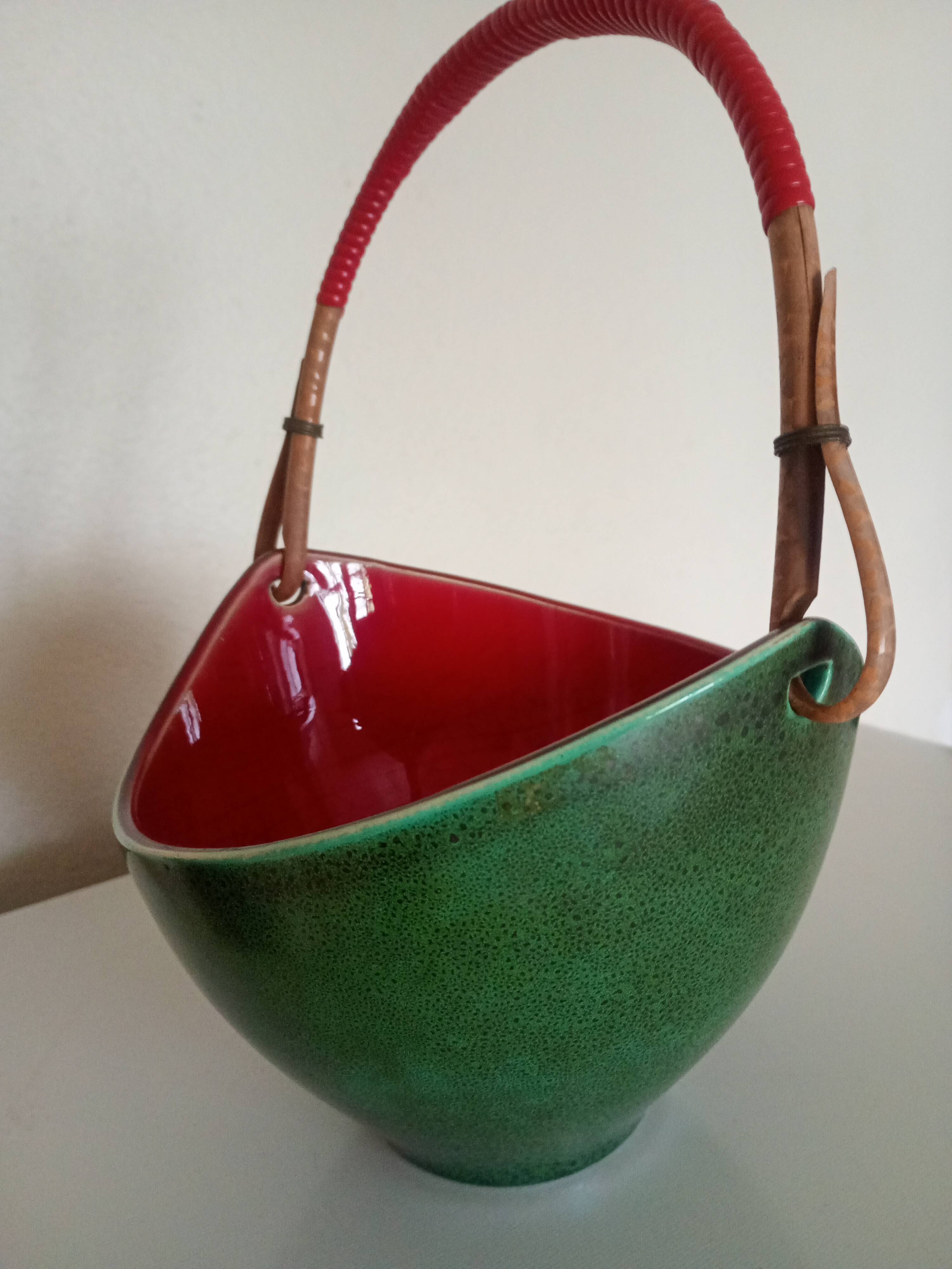 Leon elchinger soufflenheim - red and green ceramic fruit basket with handle