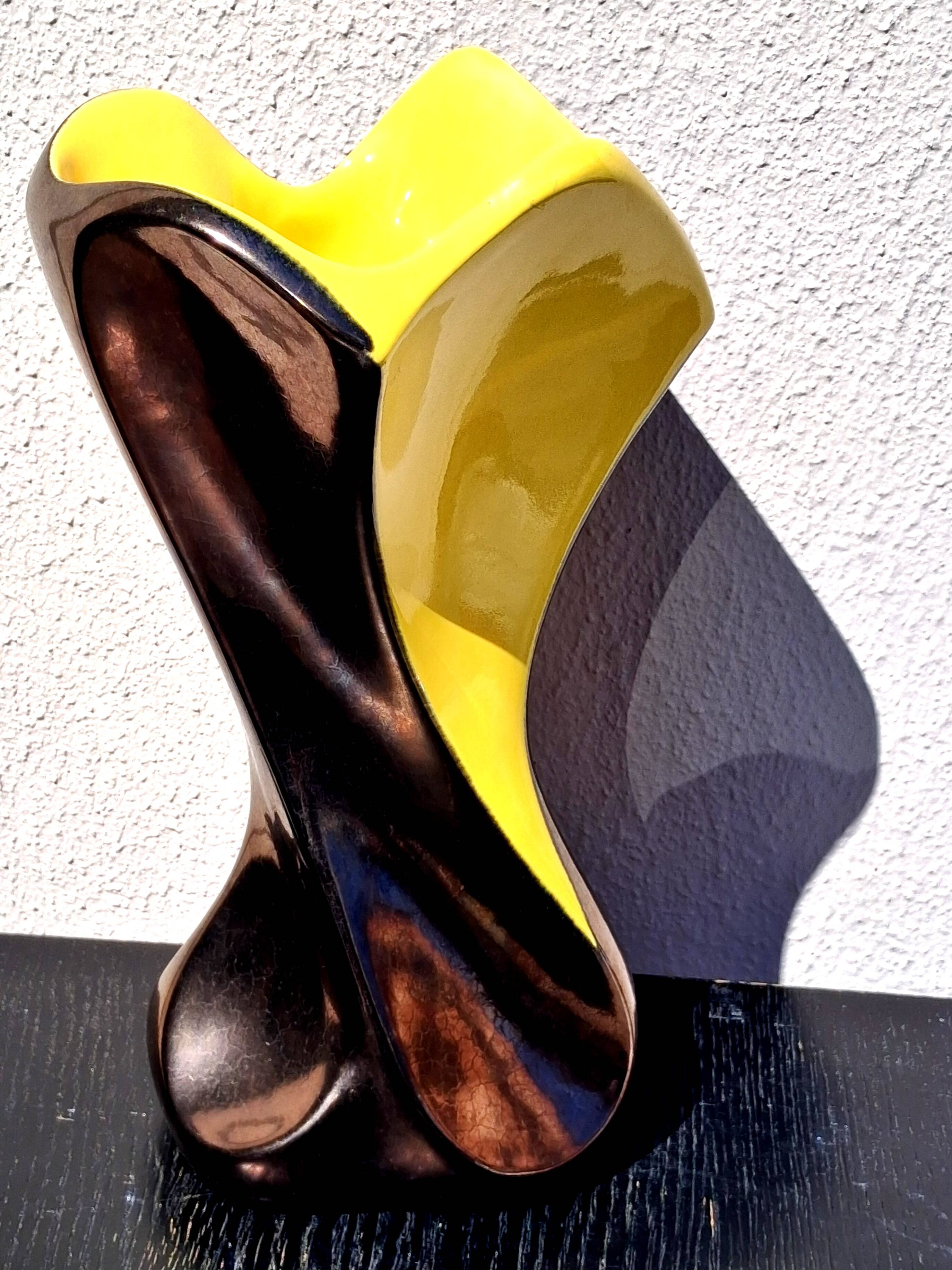Bicolour yellow and black vase, vintage seventies design, Ceramidi