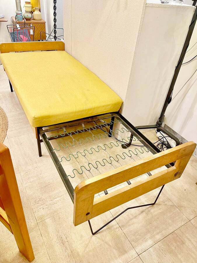 Transformable vintage 1960s bench – Daybed
