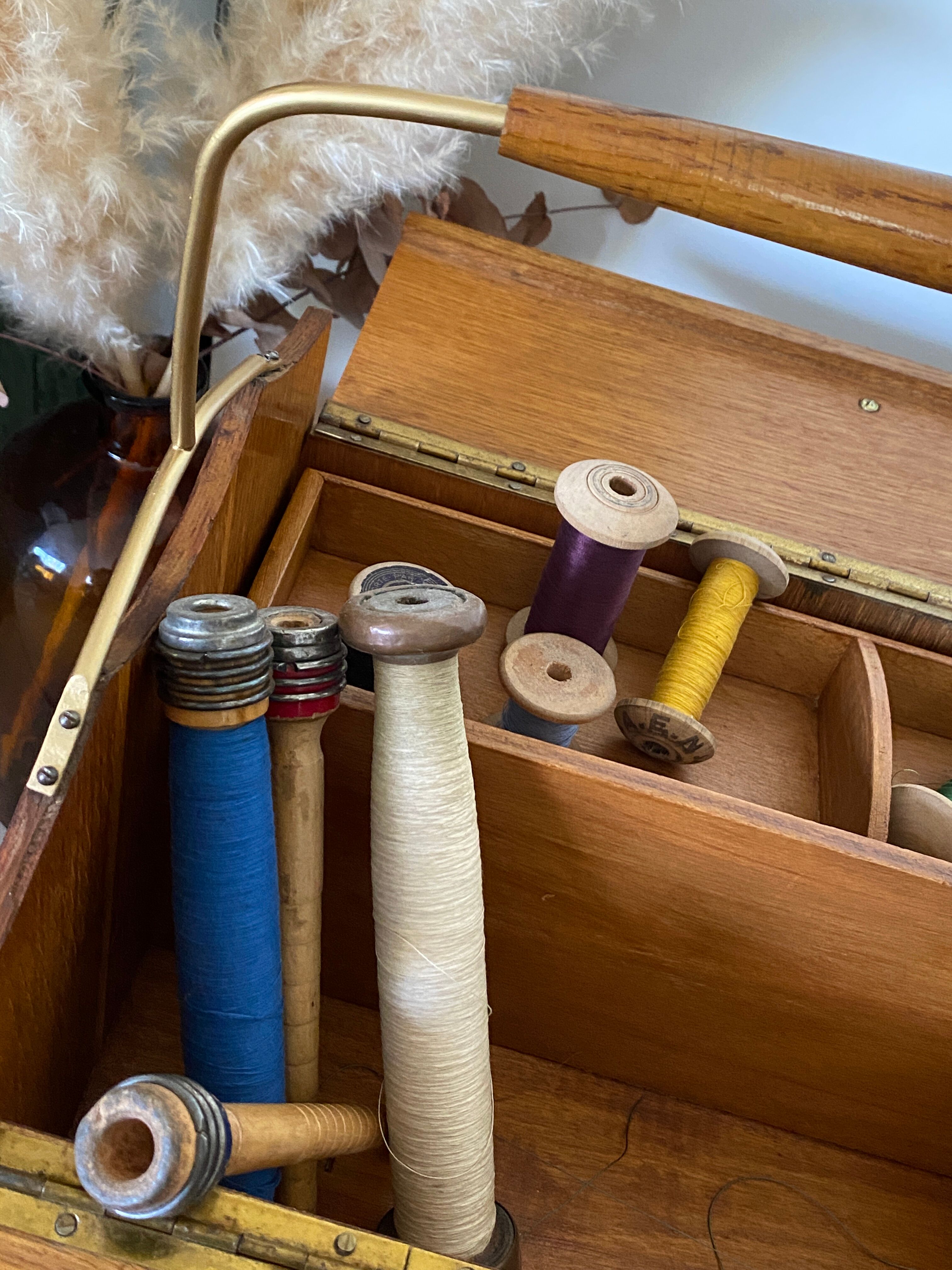 Vintage worker compass feet