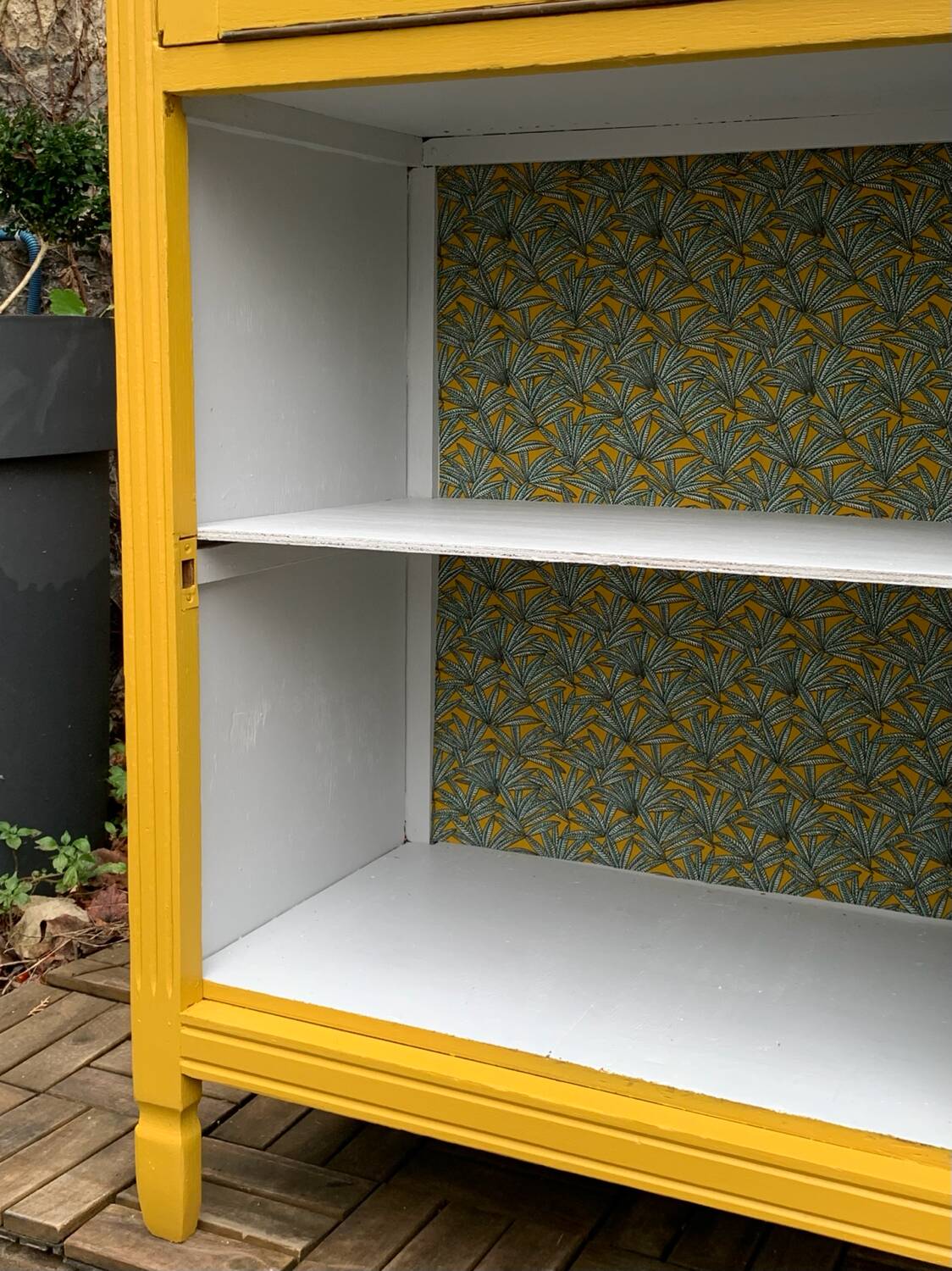 Parisian art deco buffet in yellow ochre