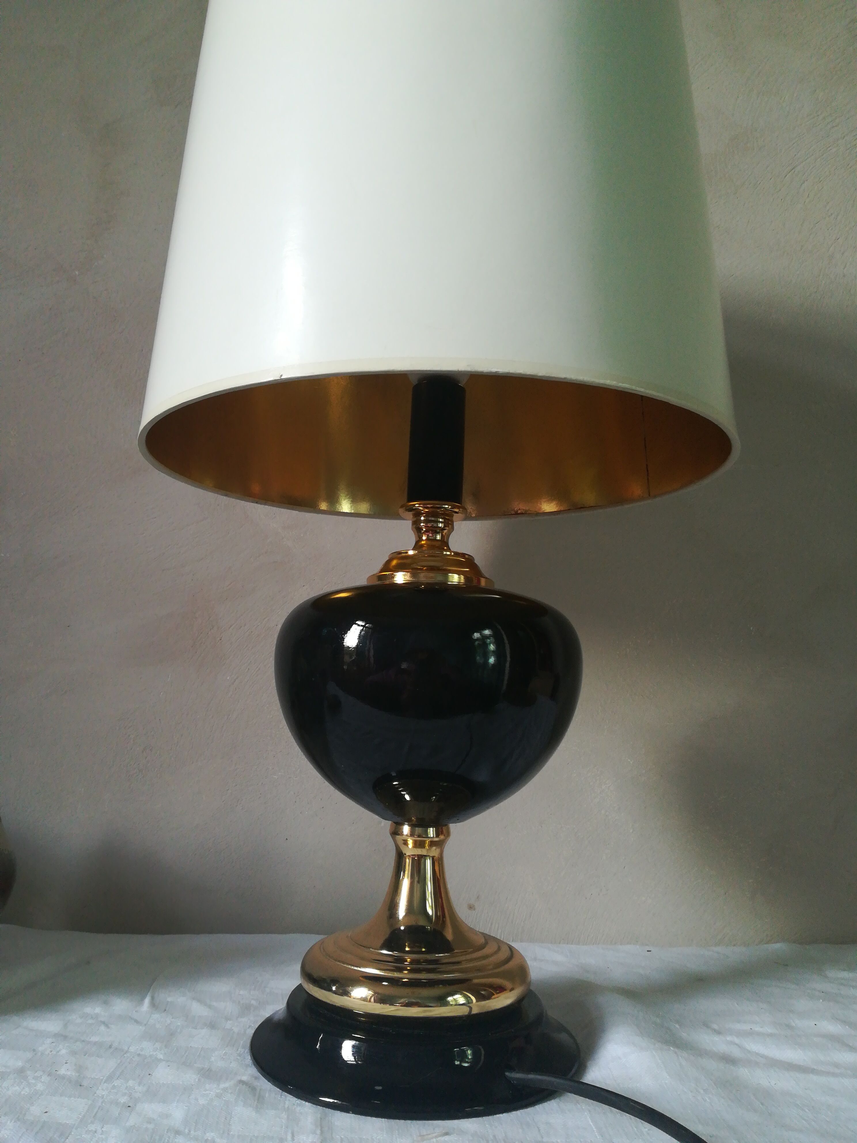 Classic chic lamp