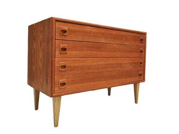 Mid Century chest of drawers