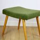 Tabouret à assise en boucle large vert-olive - pieds ronds en hêtre