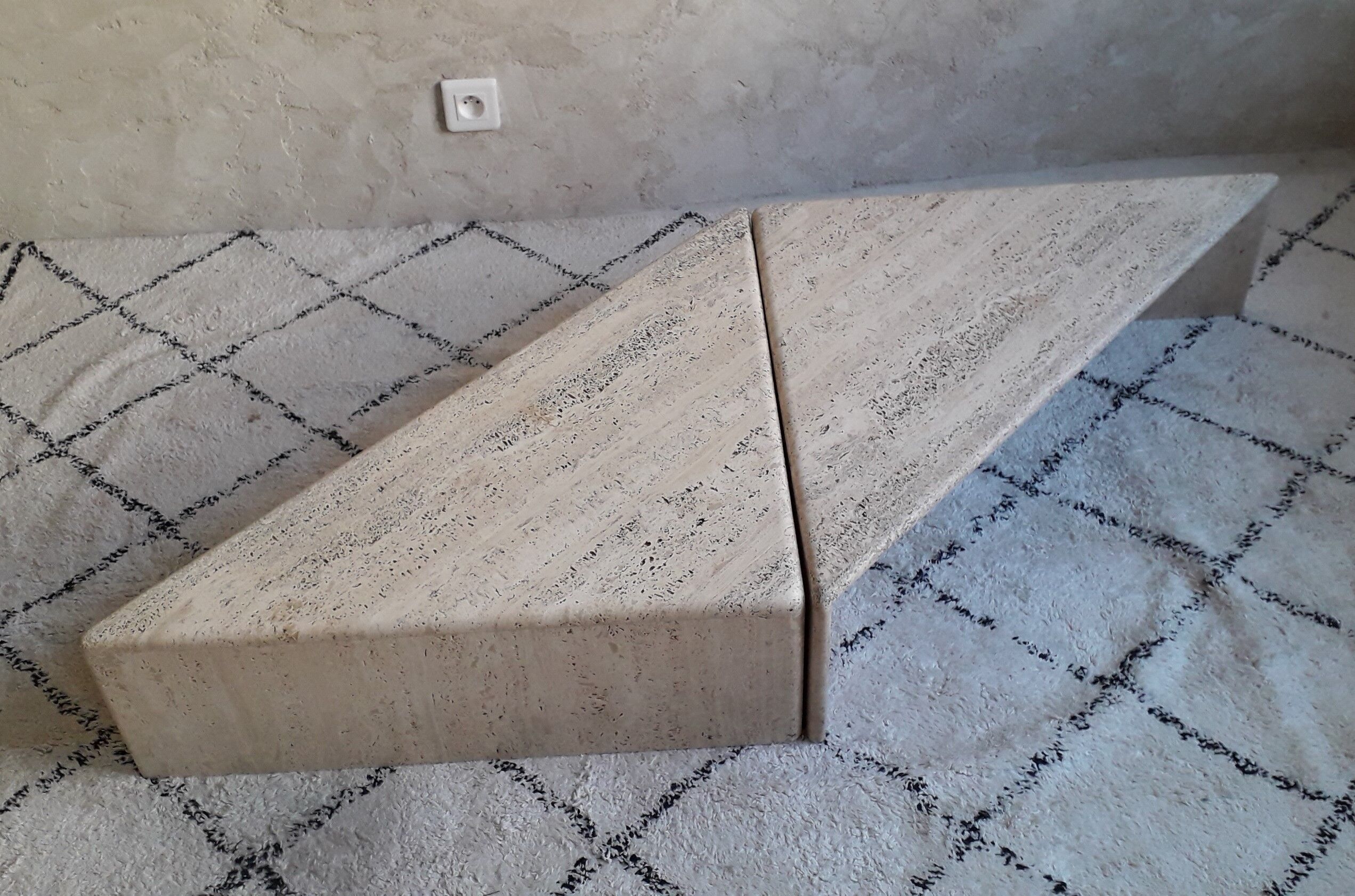 Coffee table in travertine