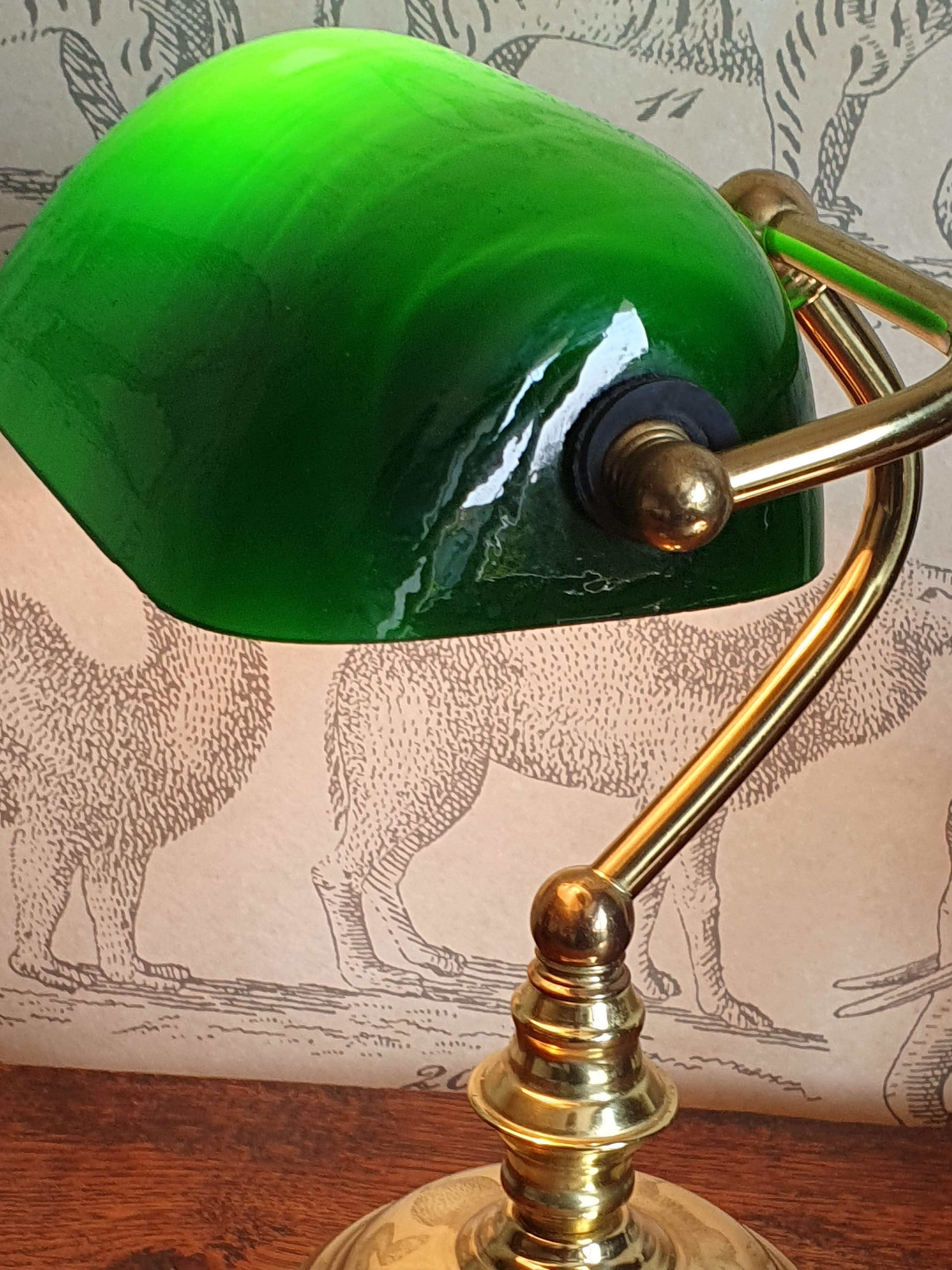 Notary or banker's lamp