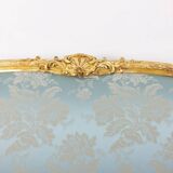 Salon de style Louis XV à chassis en bois doré. Circa 1880.