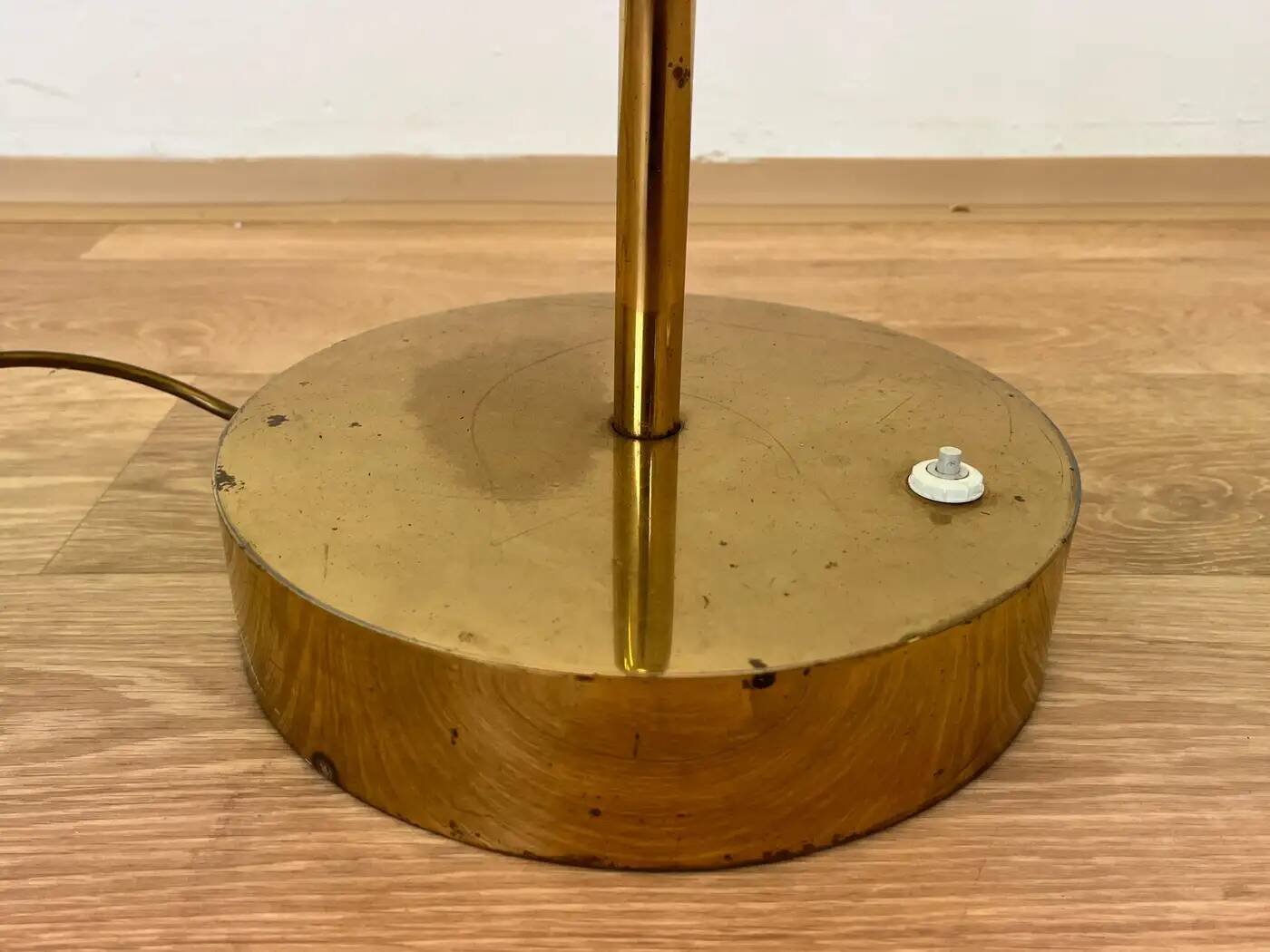 Mid-century design brass floor lamp, 1980s in style of Gaetano Sciolari
