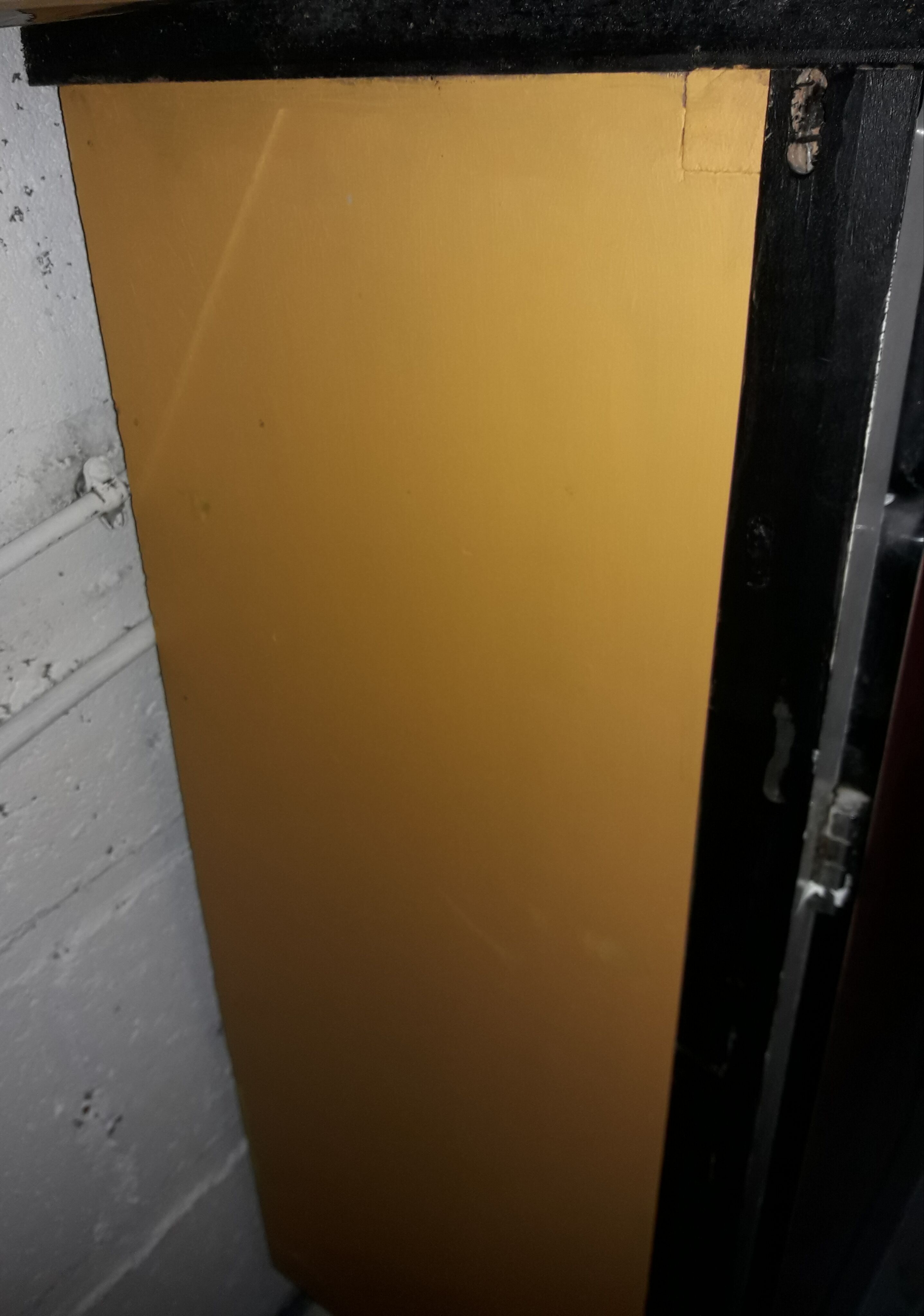 Buffet stockings in formica red vintage kitsch