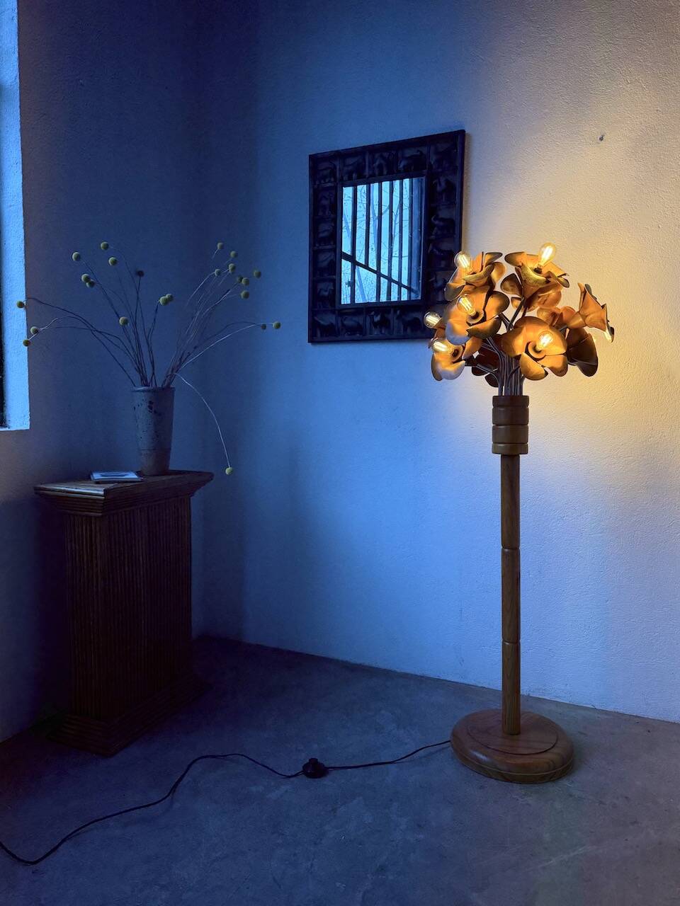 Ornamental floor lamp with "flower" patterns from the 1970s.