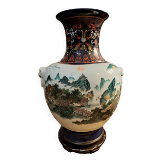 Important vase chinois sur socle