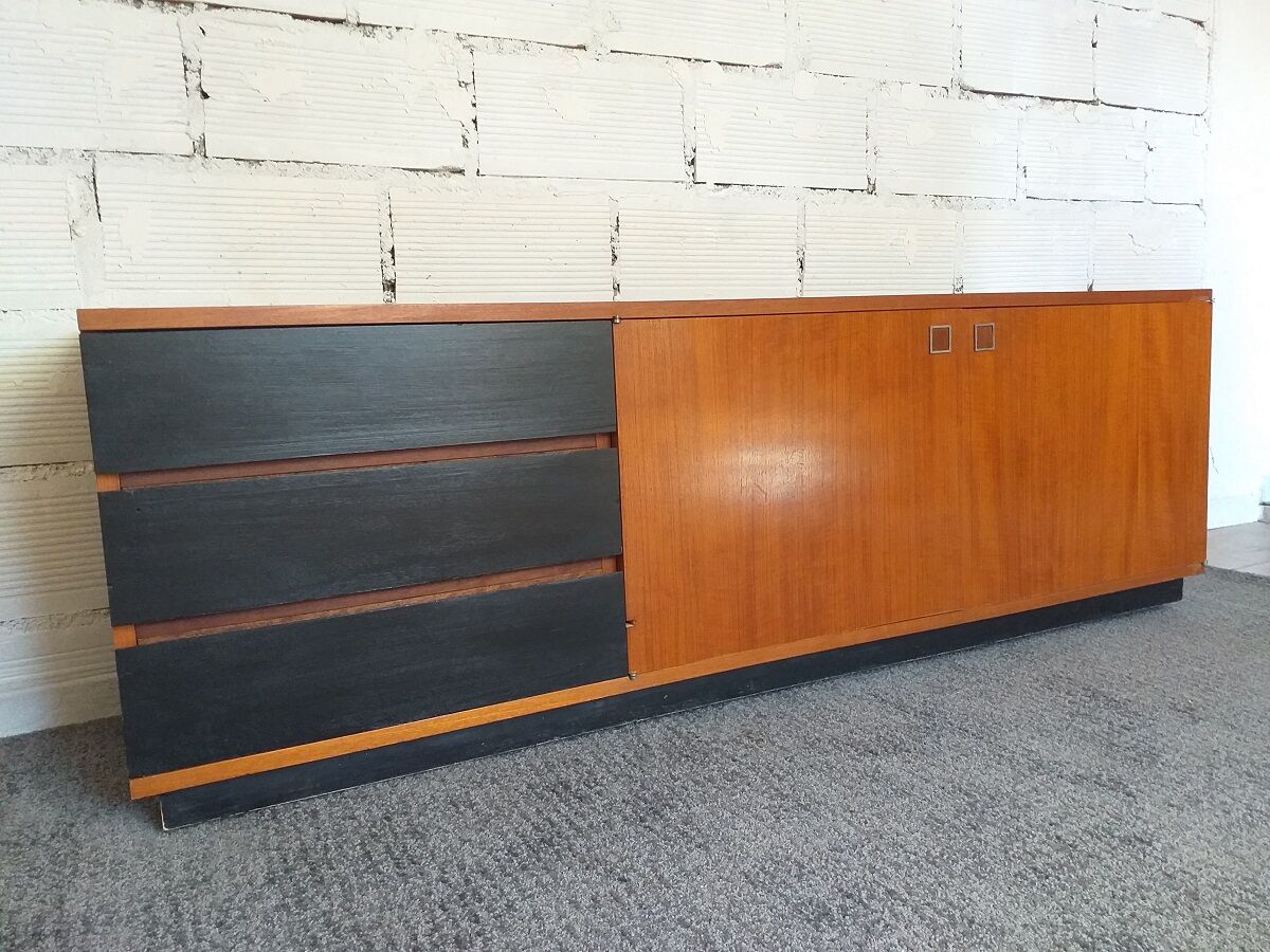 Louis Paolozzi sideboatd in teak modernist design 60