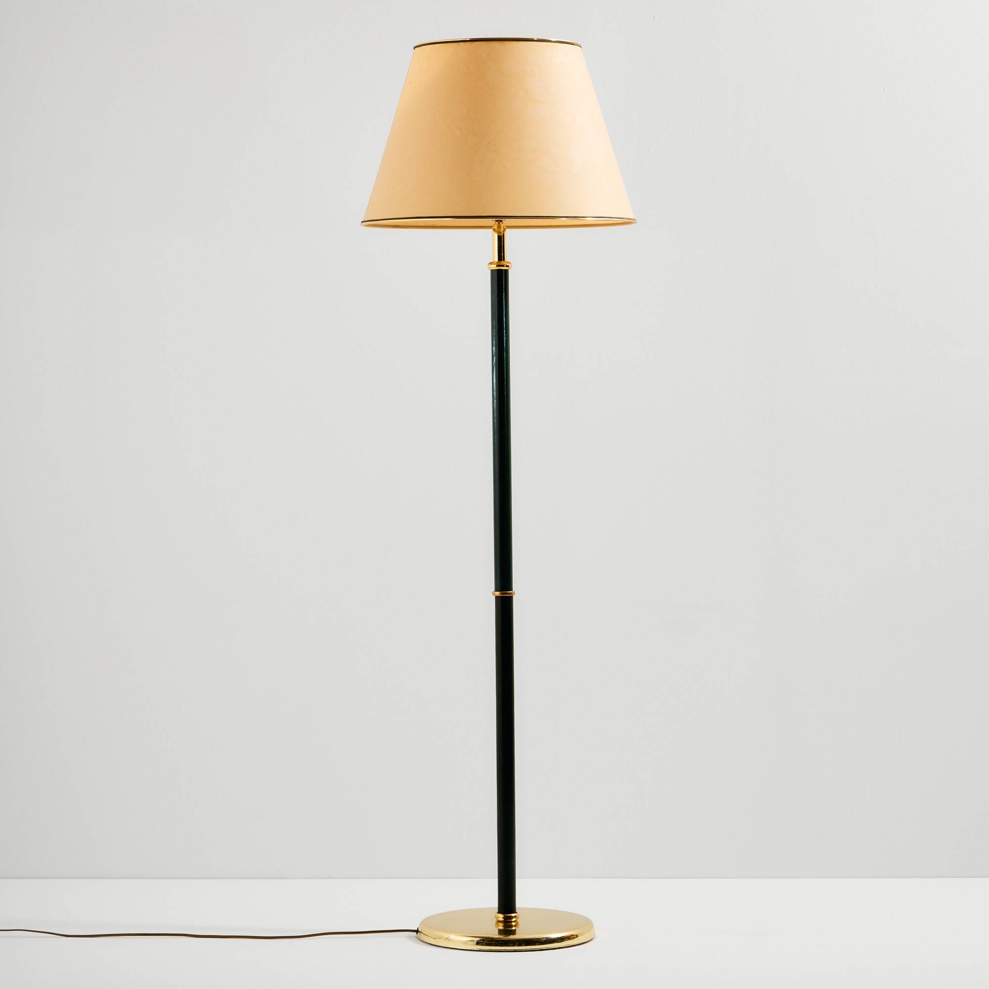 MK11043 Lampadaire français par Le Dauphin