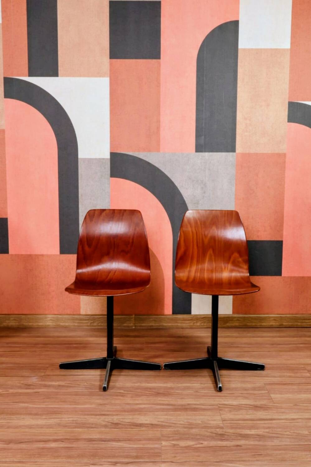 Pair of children's chairs made of plywood, vintage style, metal legs