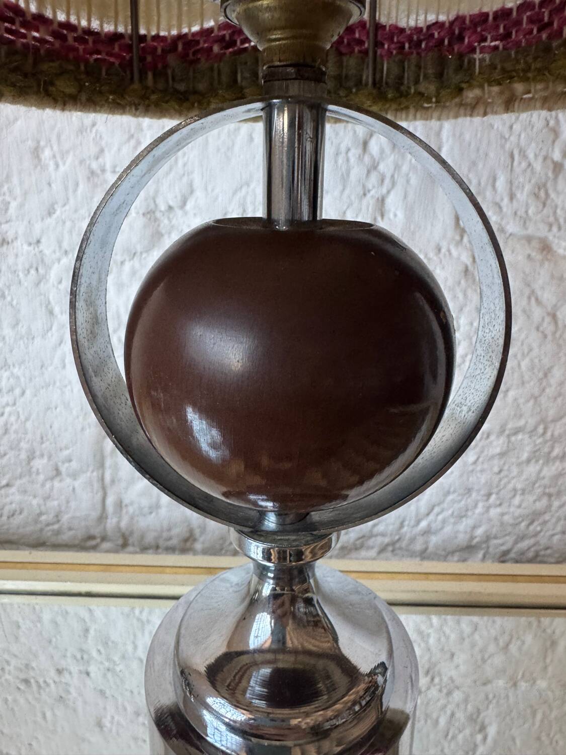 Lampe chrome bois laine années 70