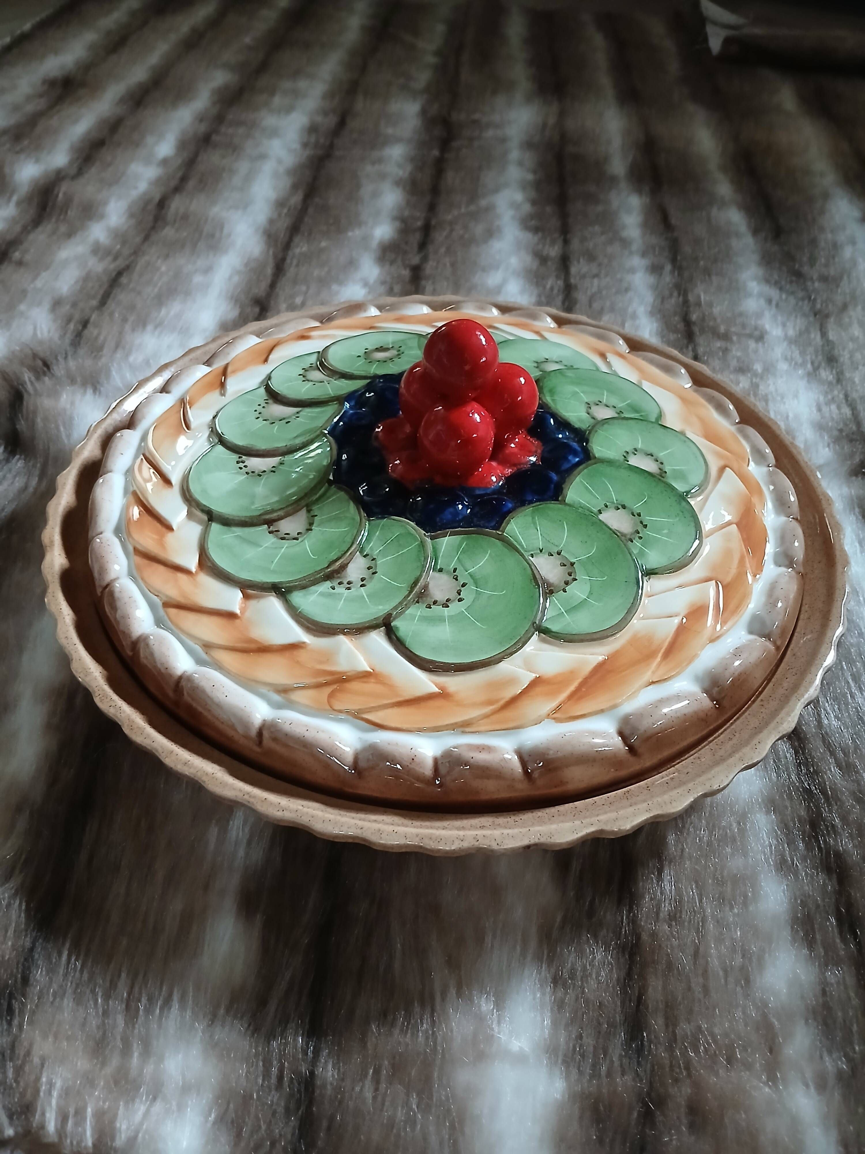 Plat à tarte ancien en barbotine
