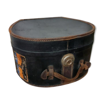Hat box