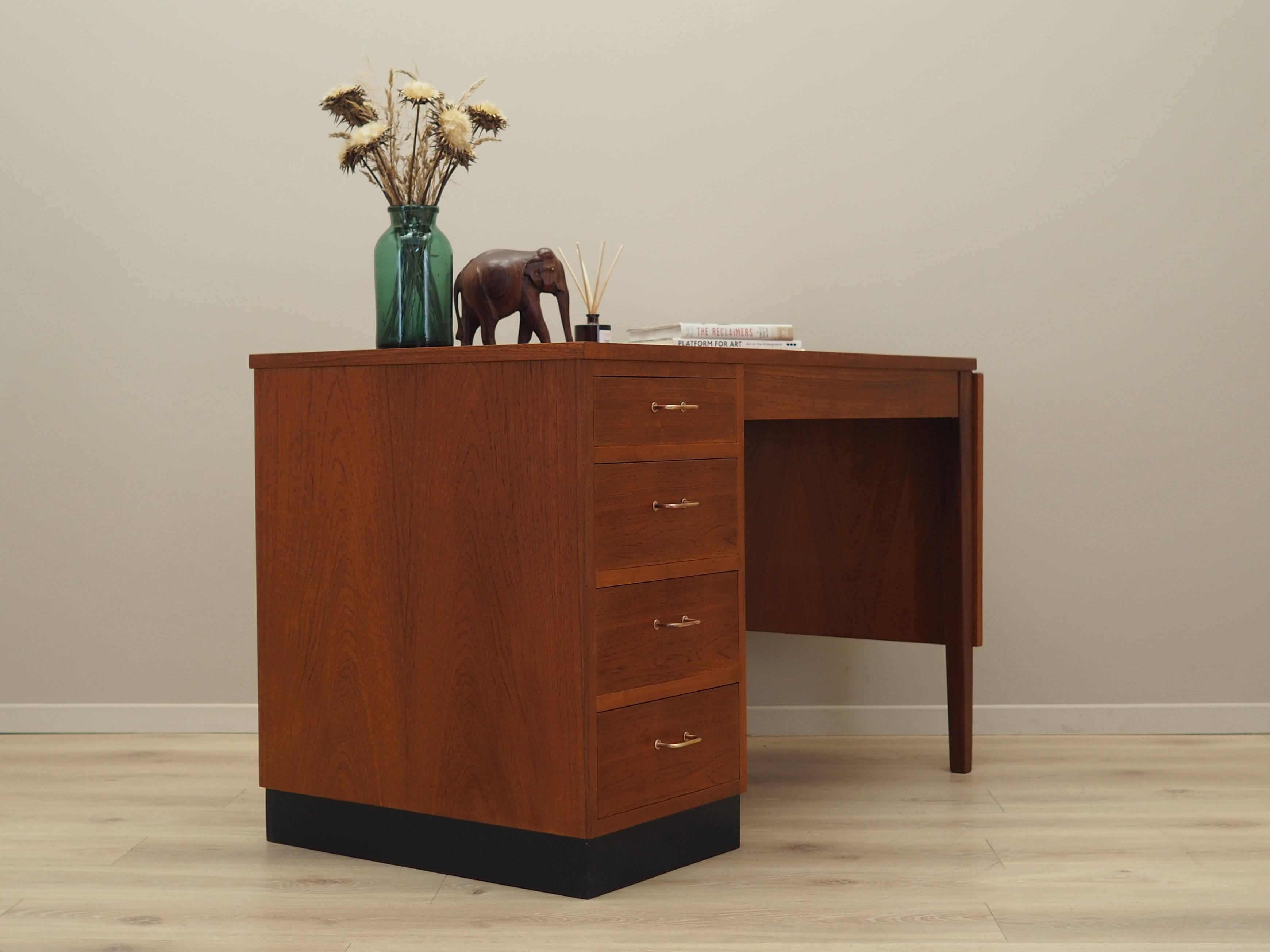 Teak desk, Danish design, 1970s, production: Denmark