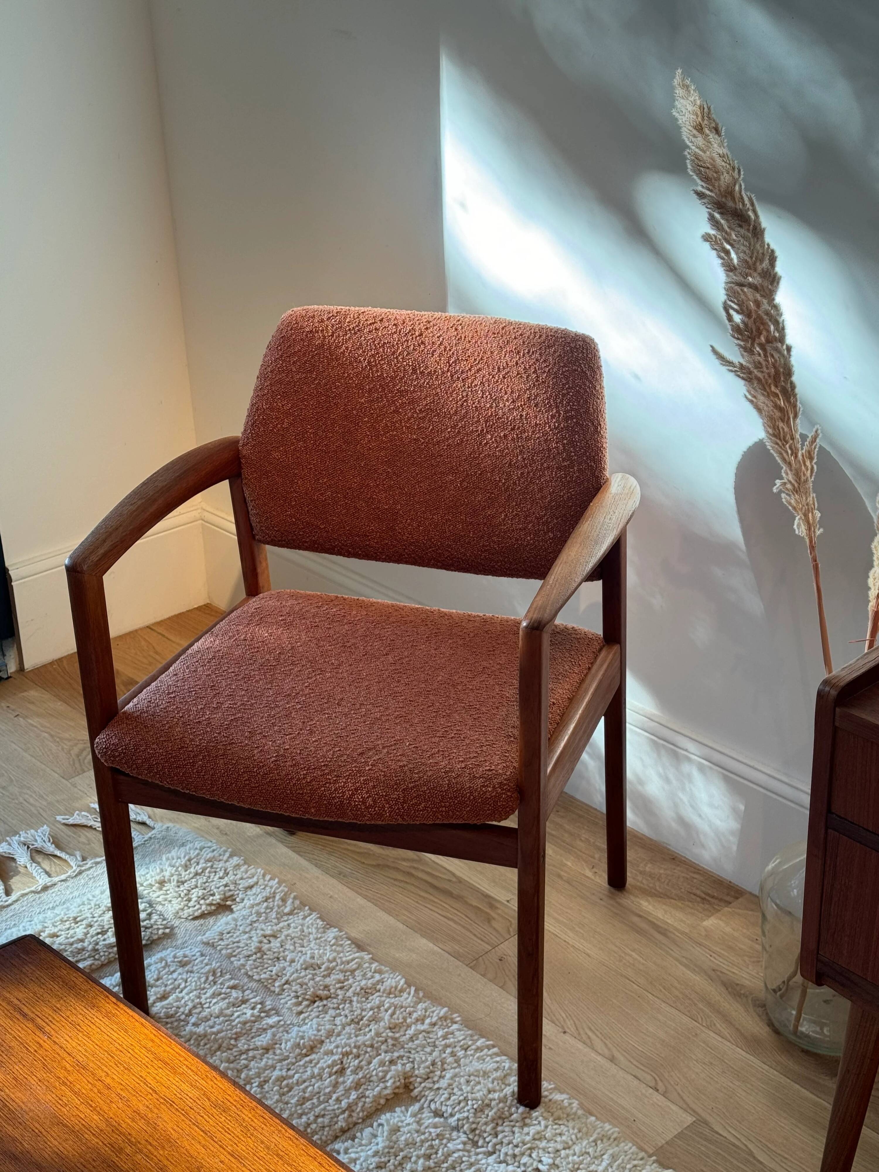 Vintage Scandinavian armchair "Elouan" - 1960s