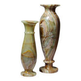A pair of vintage baluster vases in green striped onyx from Italy, mid-century.