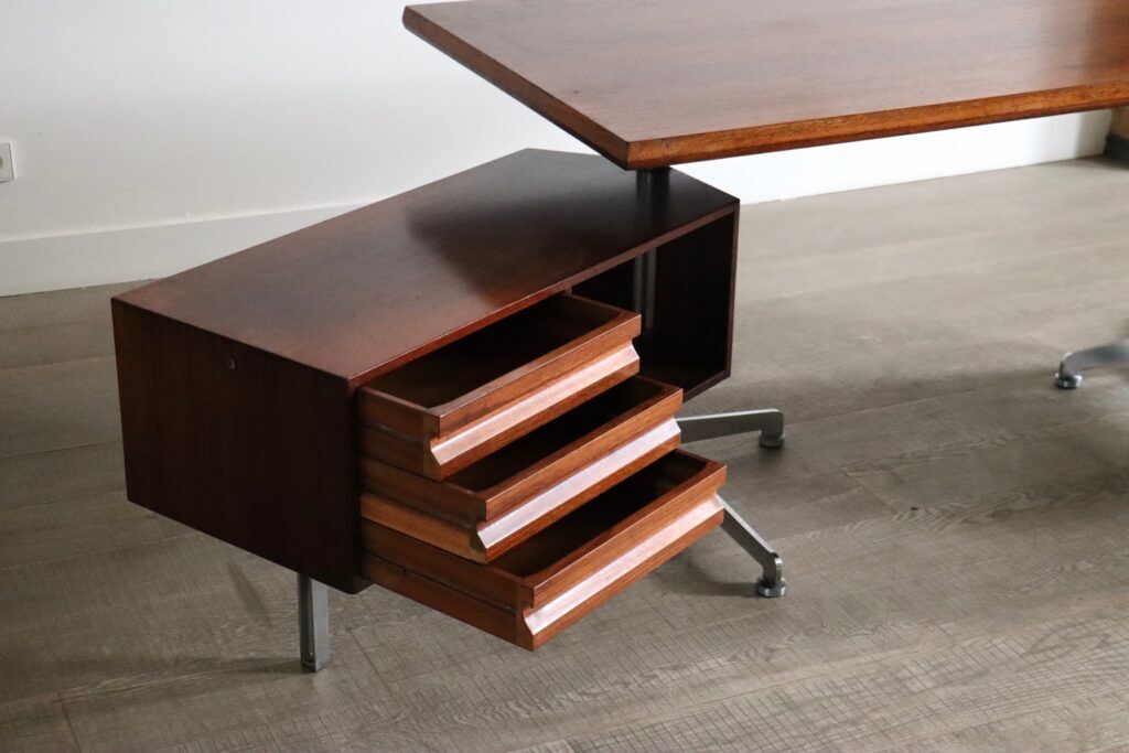 Desk by Osvaldo Borsani T95 for Tecno, Italy 1956