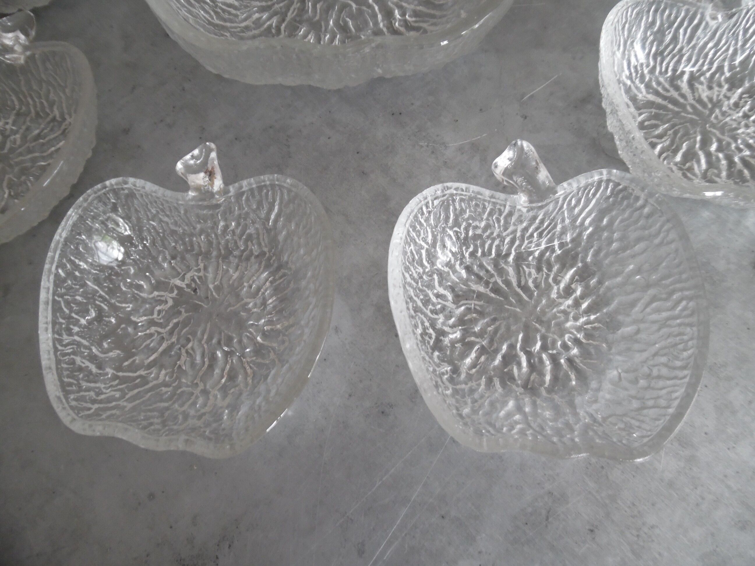 Bowl and cups Apple vintage