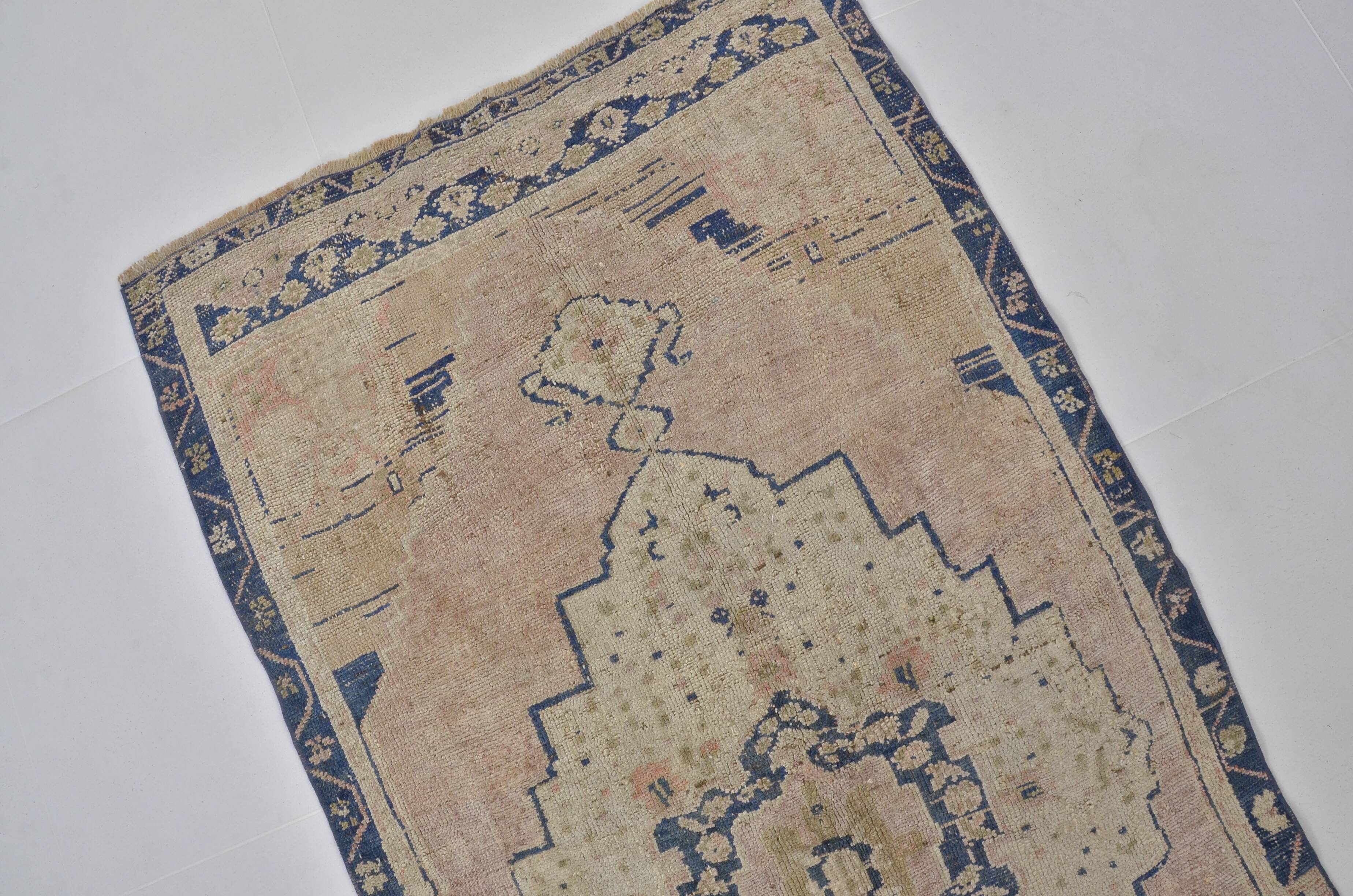 Vintage Turkish Decorative Rug sku 1478