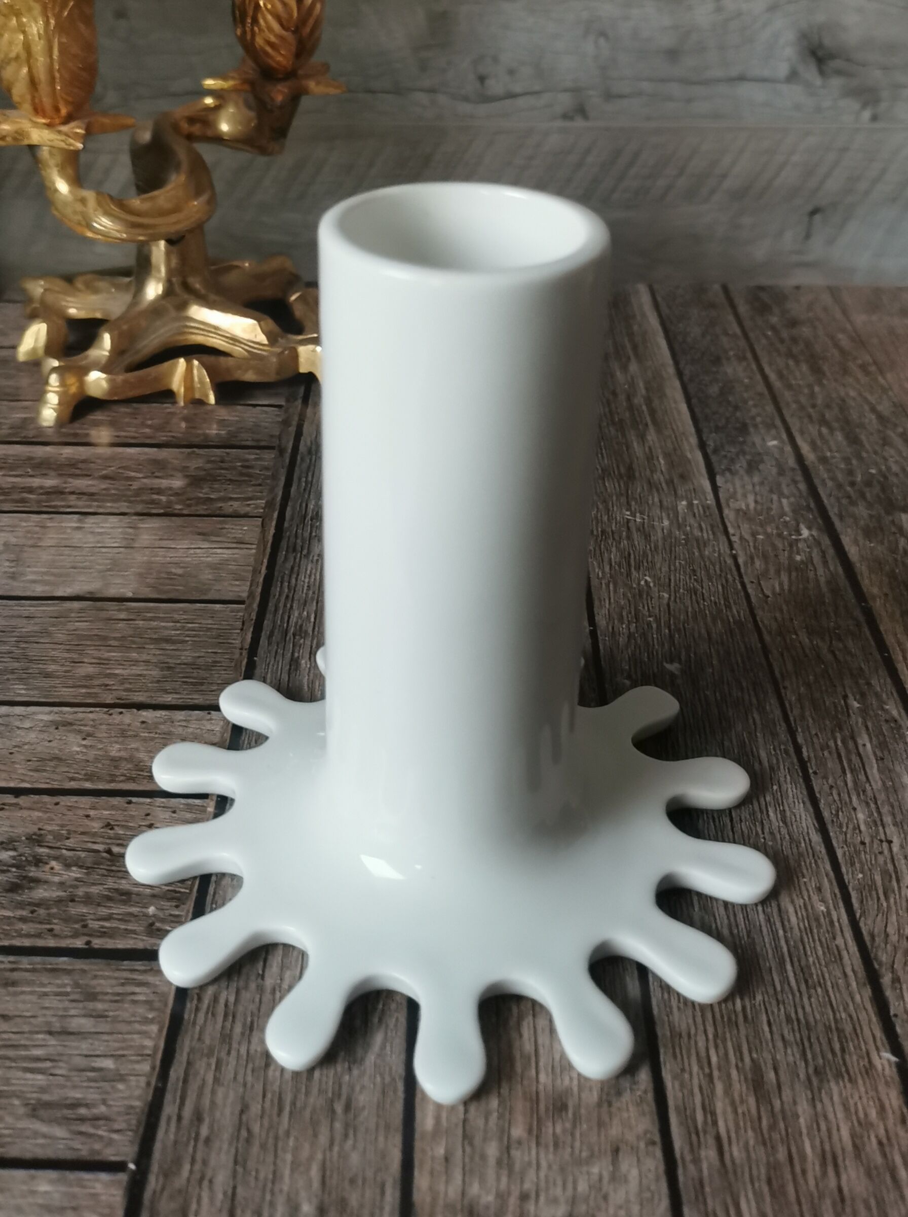 Design candle holder for sentou