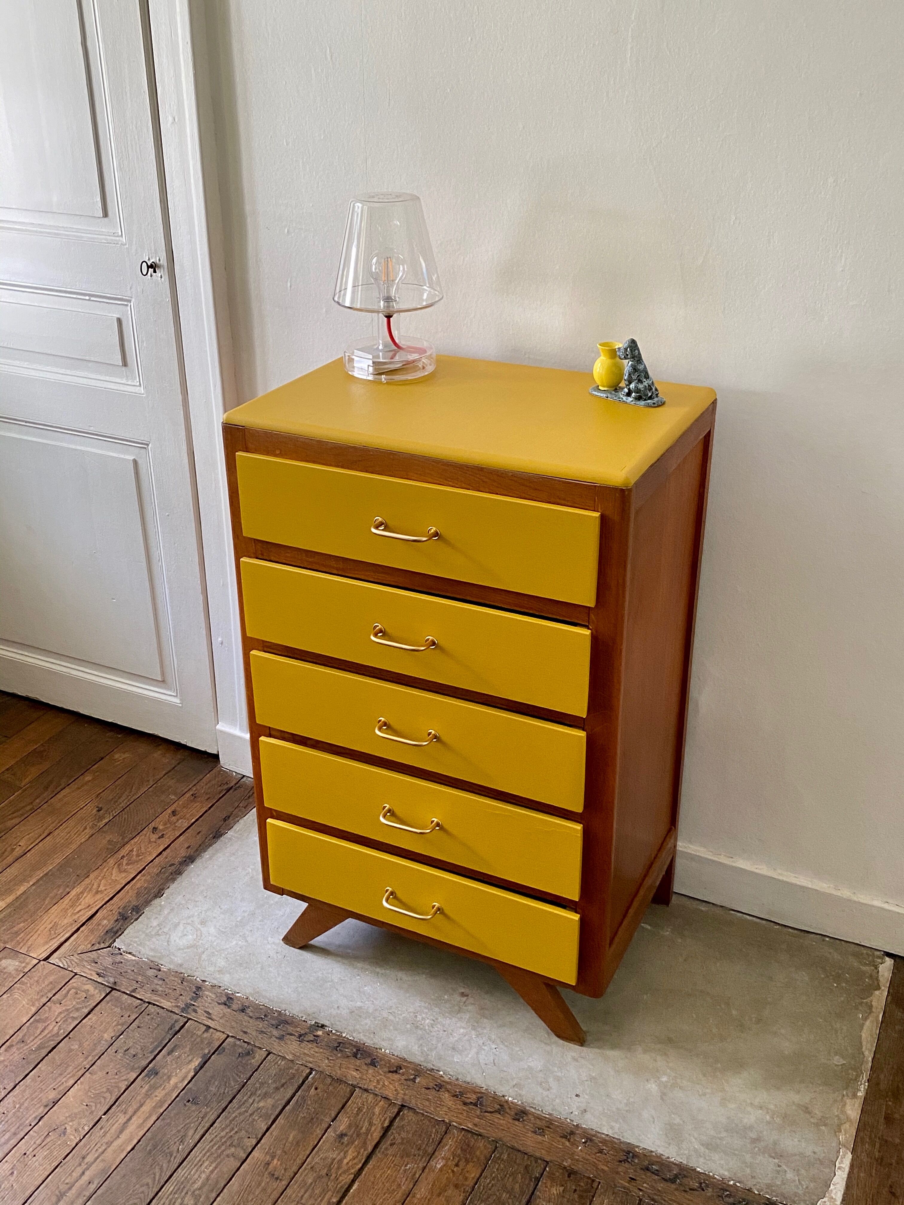 Chiffonnier feet compass 60s