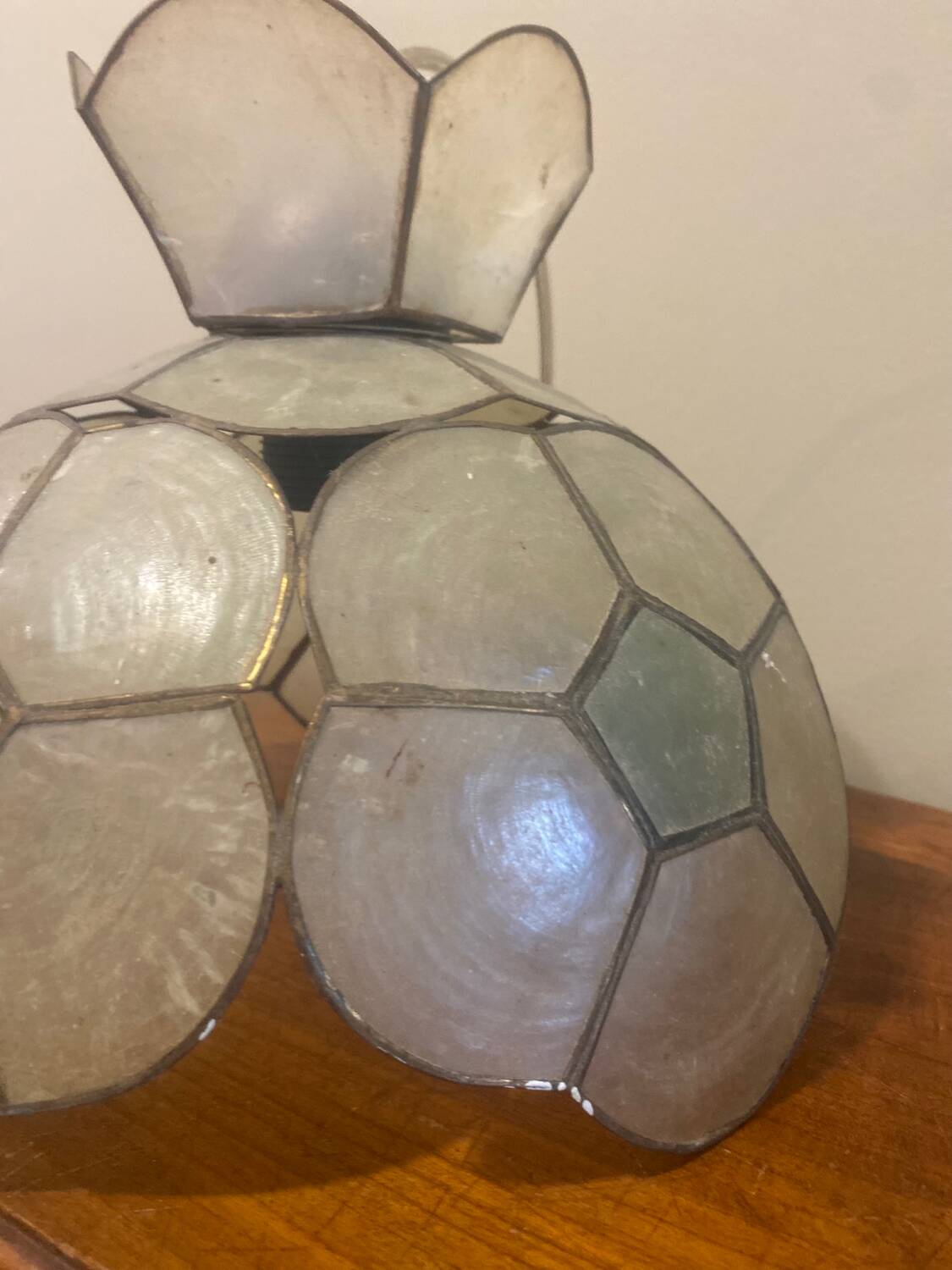 Mother-of-pearl pendant