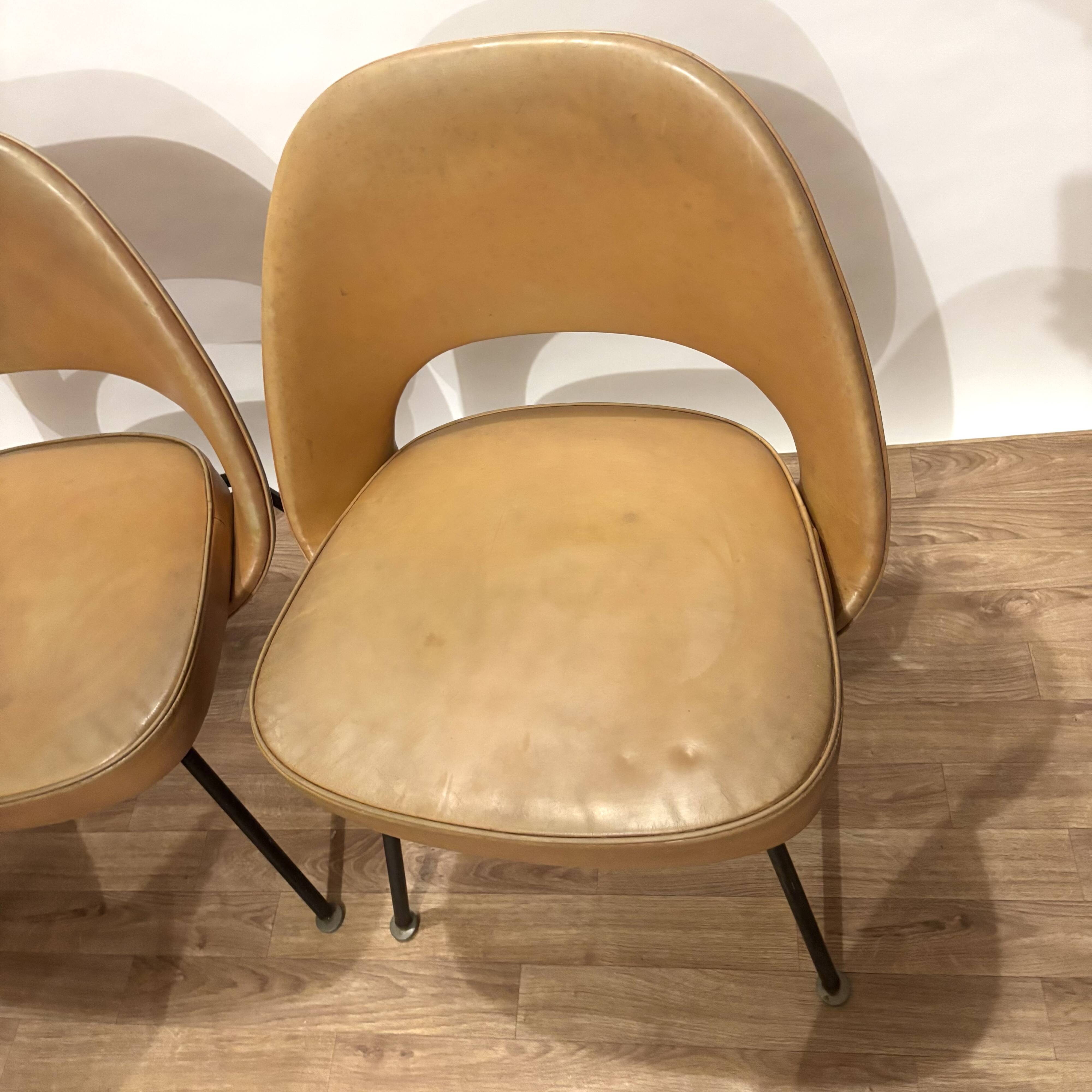 Set de 4 chaises Conférence de Saarinen pour Knoll International
