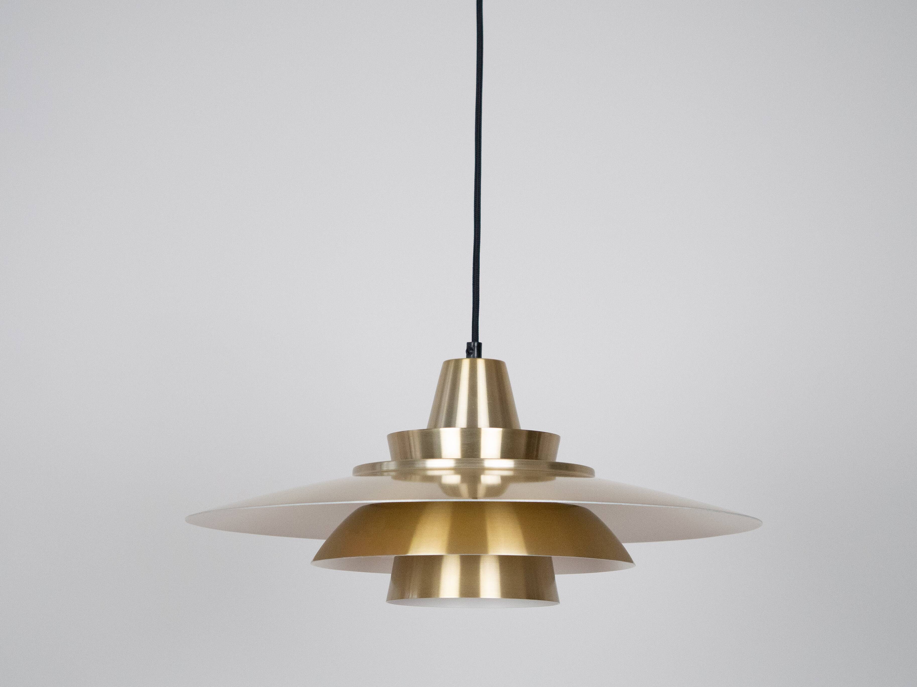 Danish vintage pendant lamp Superlight by David Mogensen, 1980s